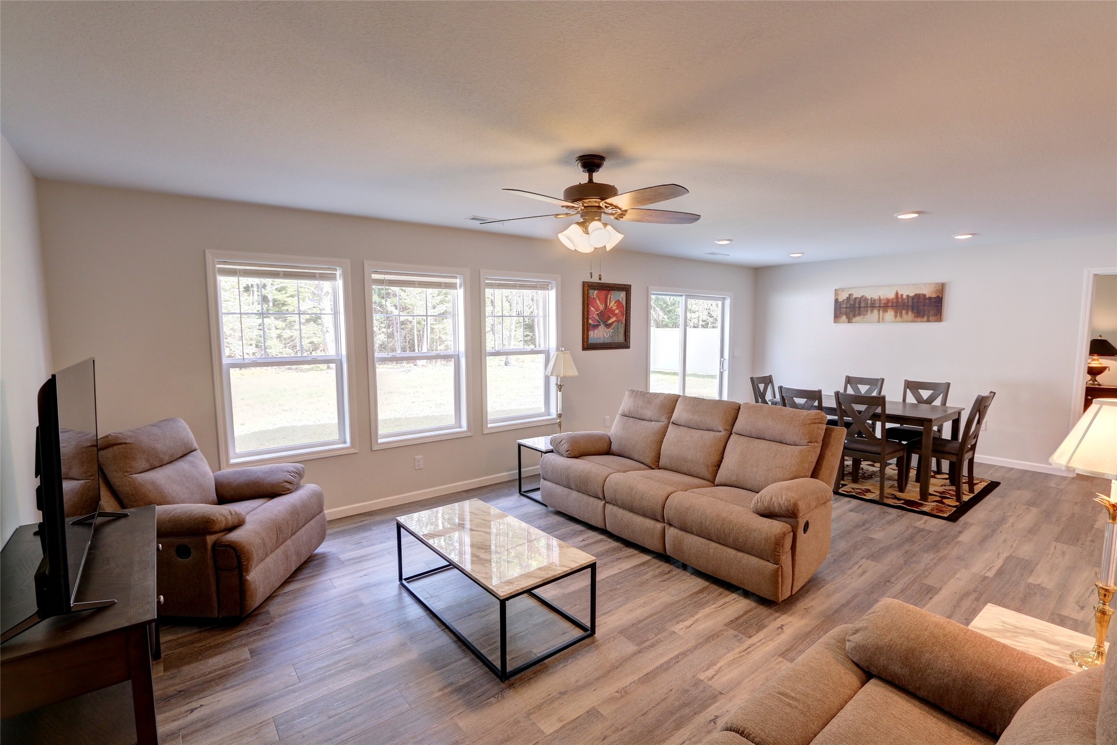10232 Metcalf Road Property Photo 11