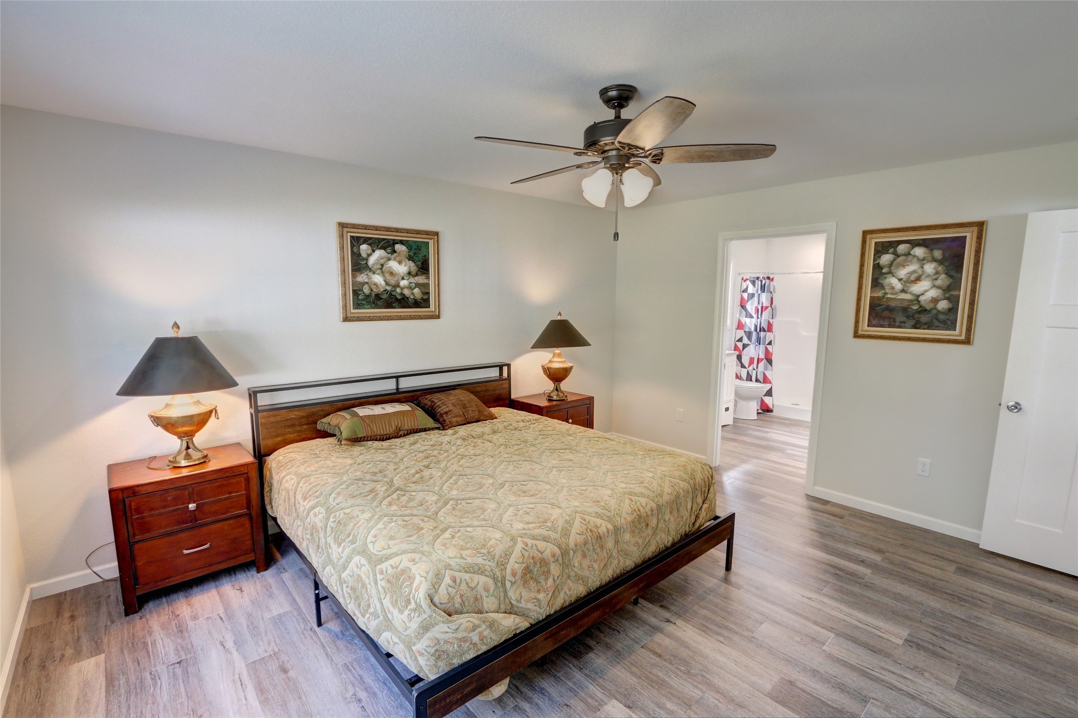 10232 Metcalf Road Property Photo 14