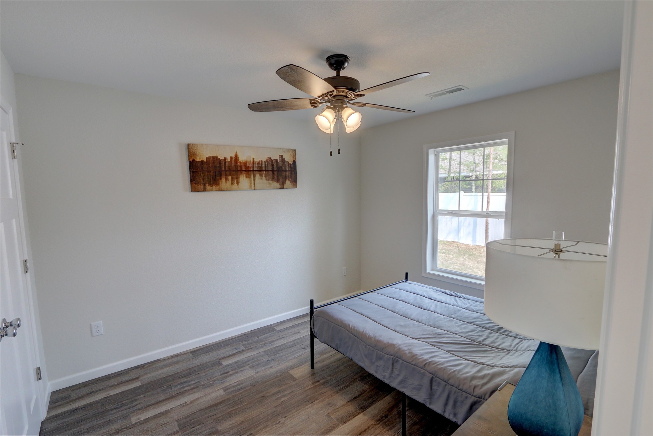10232 Metcalf Road Property Photo 15