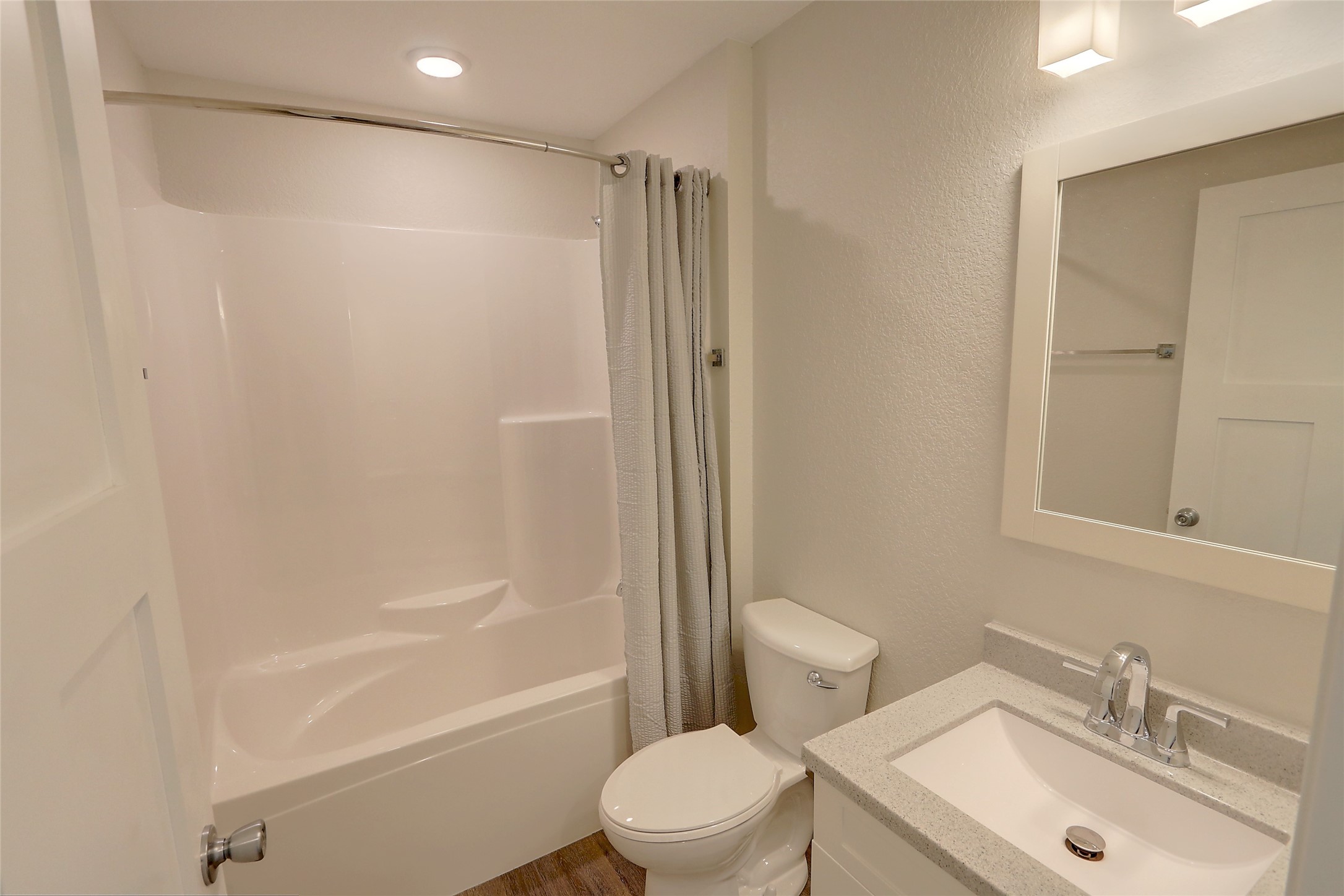 10232 Metcalf Road Property Photo 18