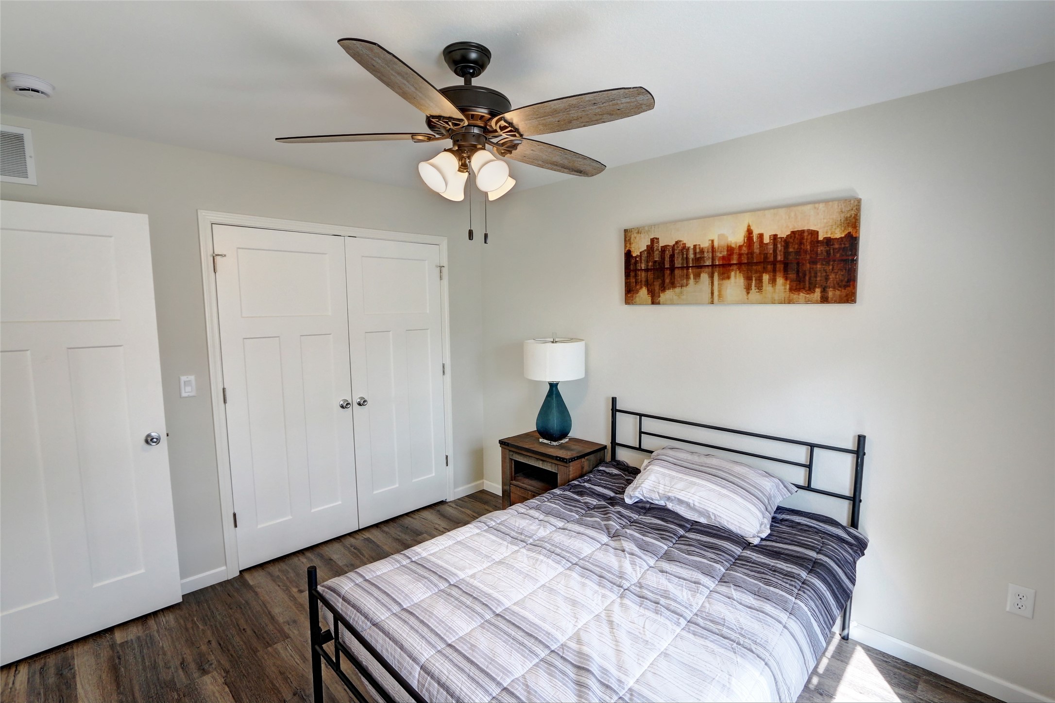 10232 Metcalf Road Property Photo 21