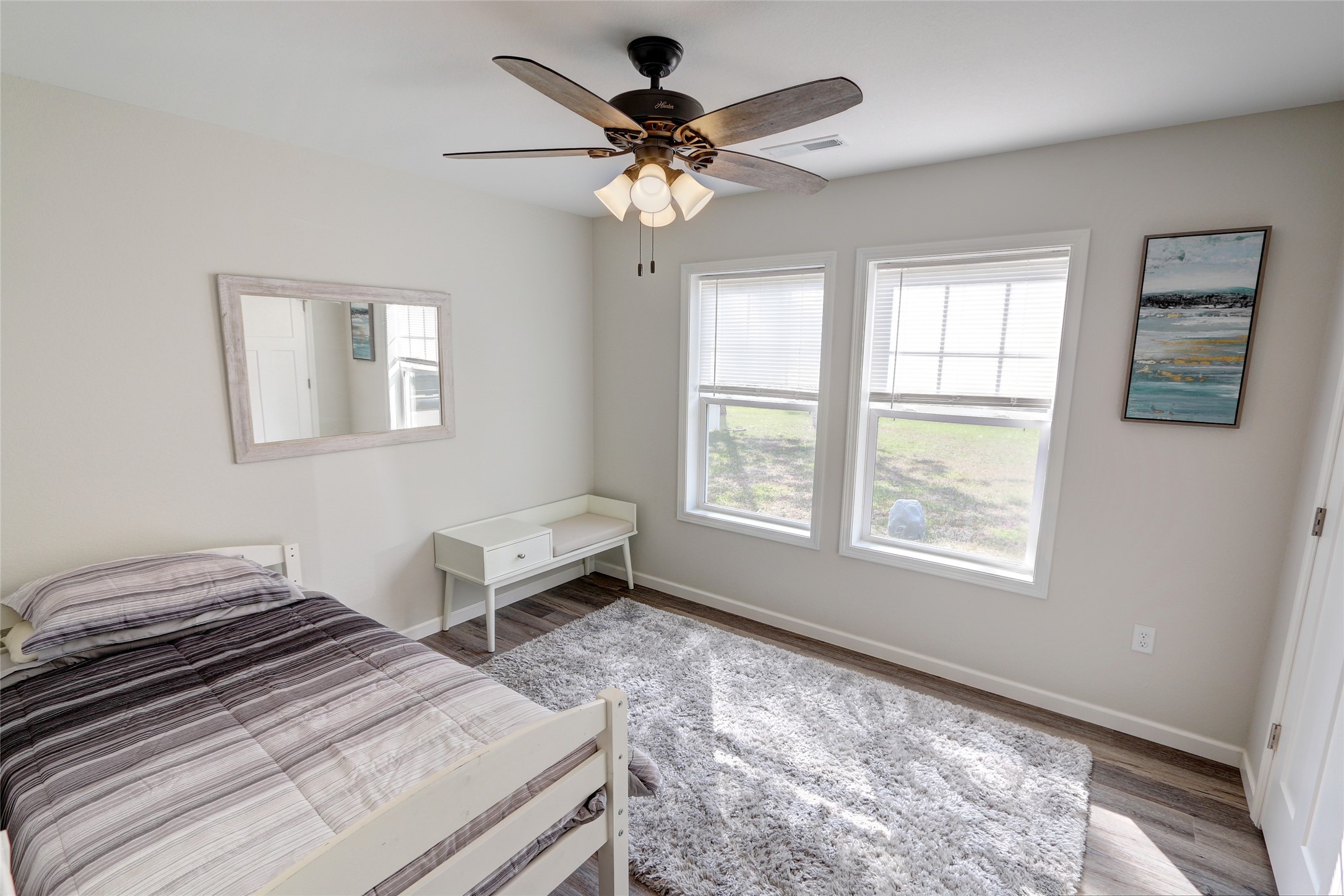 10232 Metcalf Road Property Photo 25