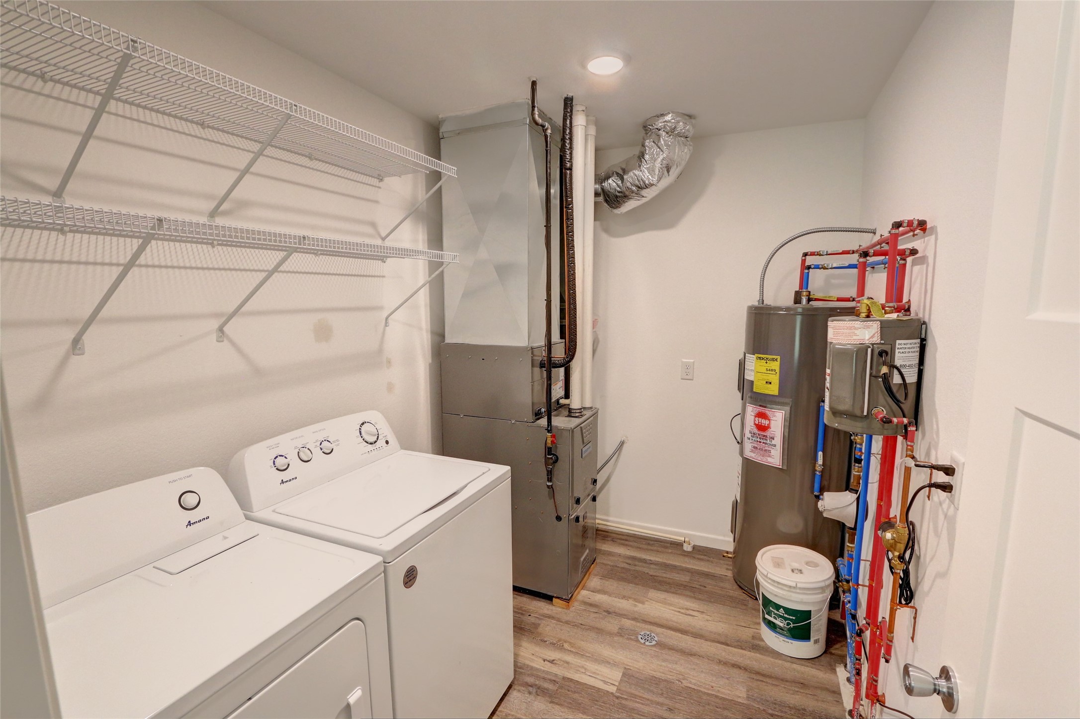 10232 Metcalf Road Property Photo 28