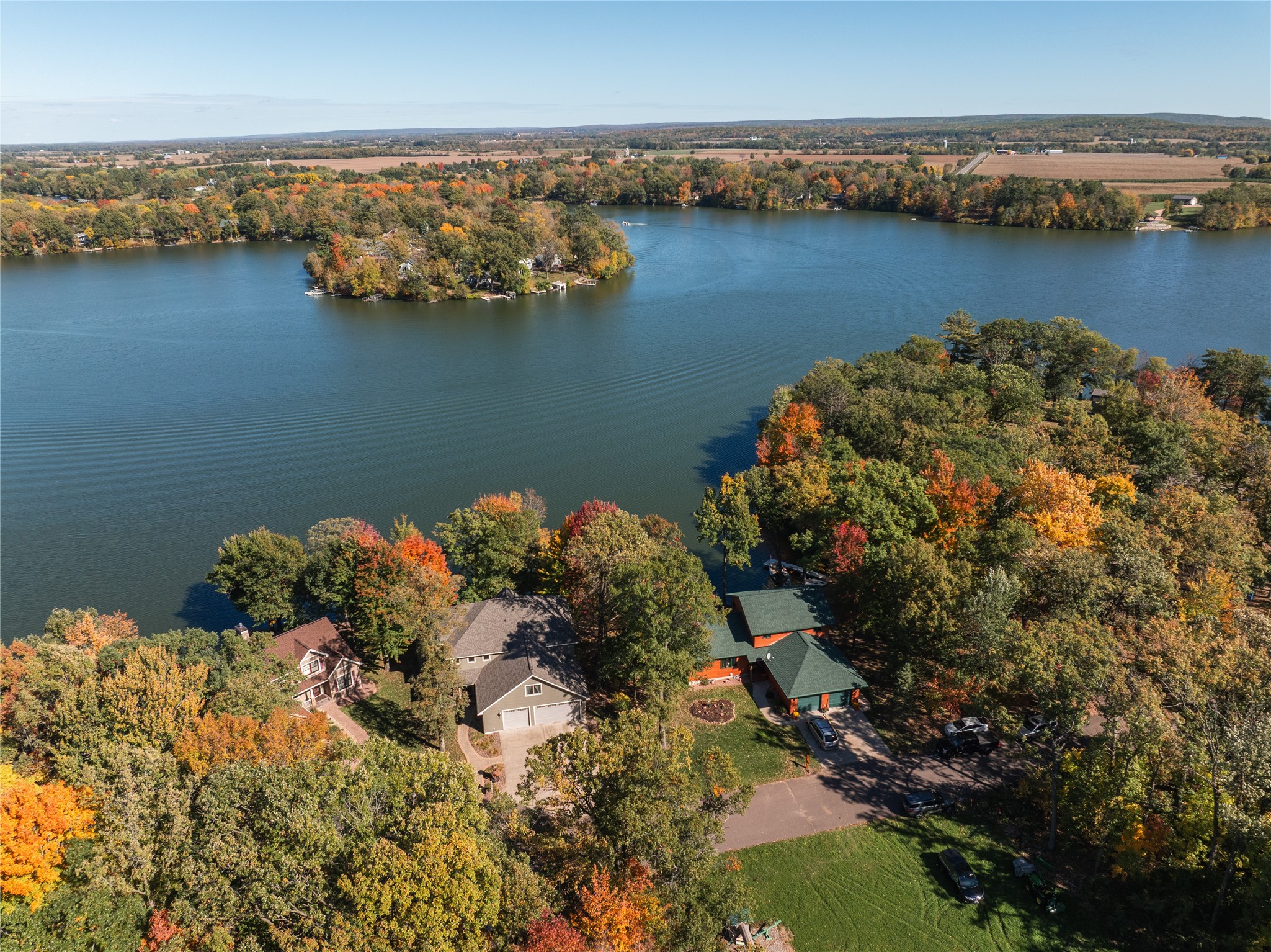 1114 Heart Island Parkway Property Photo 4