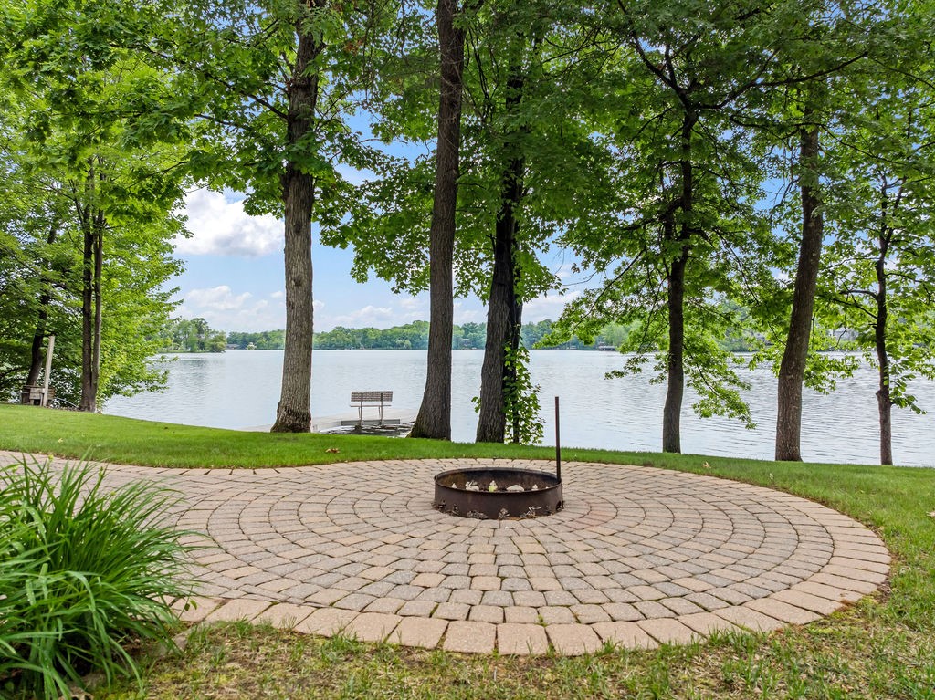 1114 Heart Island Parkway Property Photo 14
