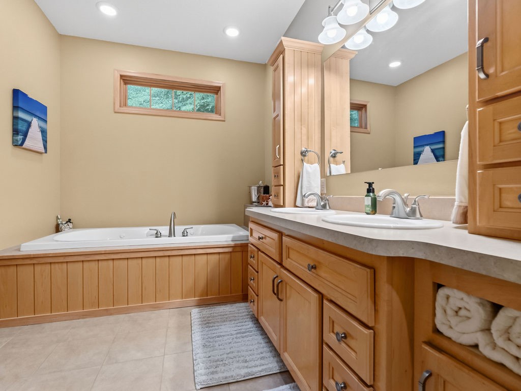 1114 Heart Island Parkway Property Photo 24