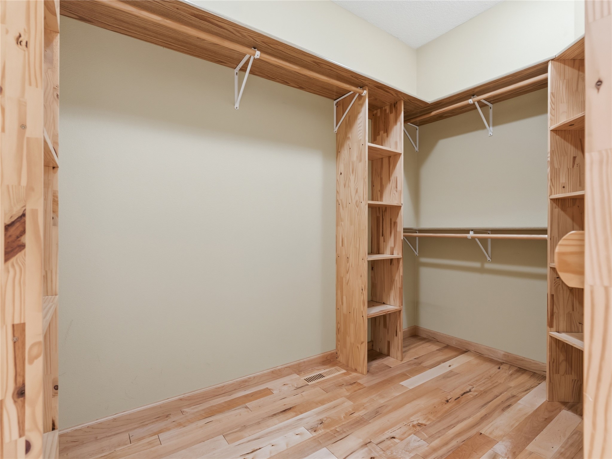 1114 Heart Island Parkway Property Photo 25