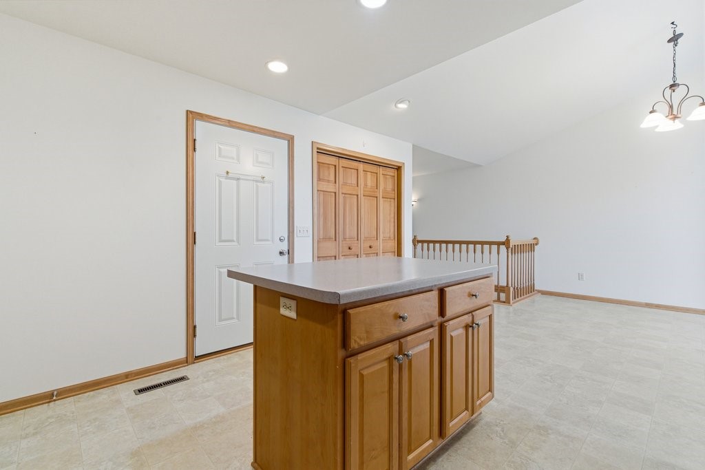 4293 Mill Ridge Circle Property Photo 3
