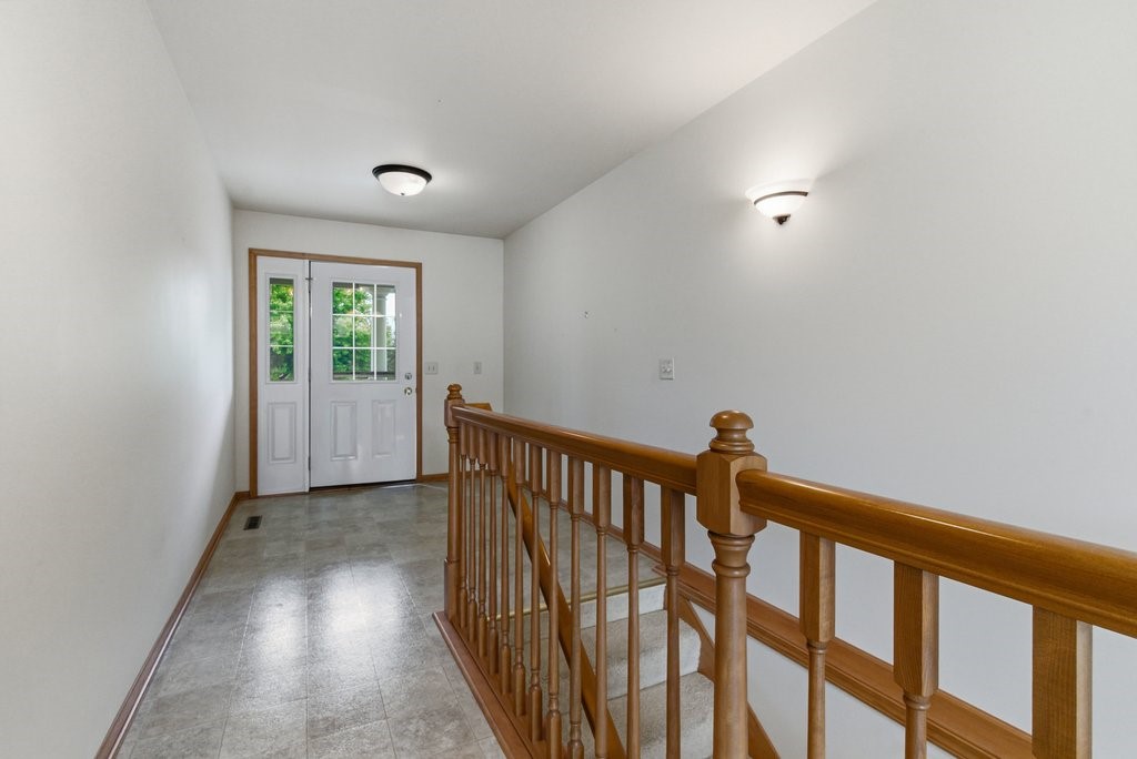4293 Mill Ridge Circle Property Photo 4