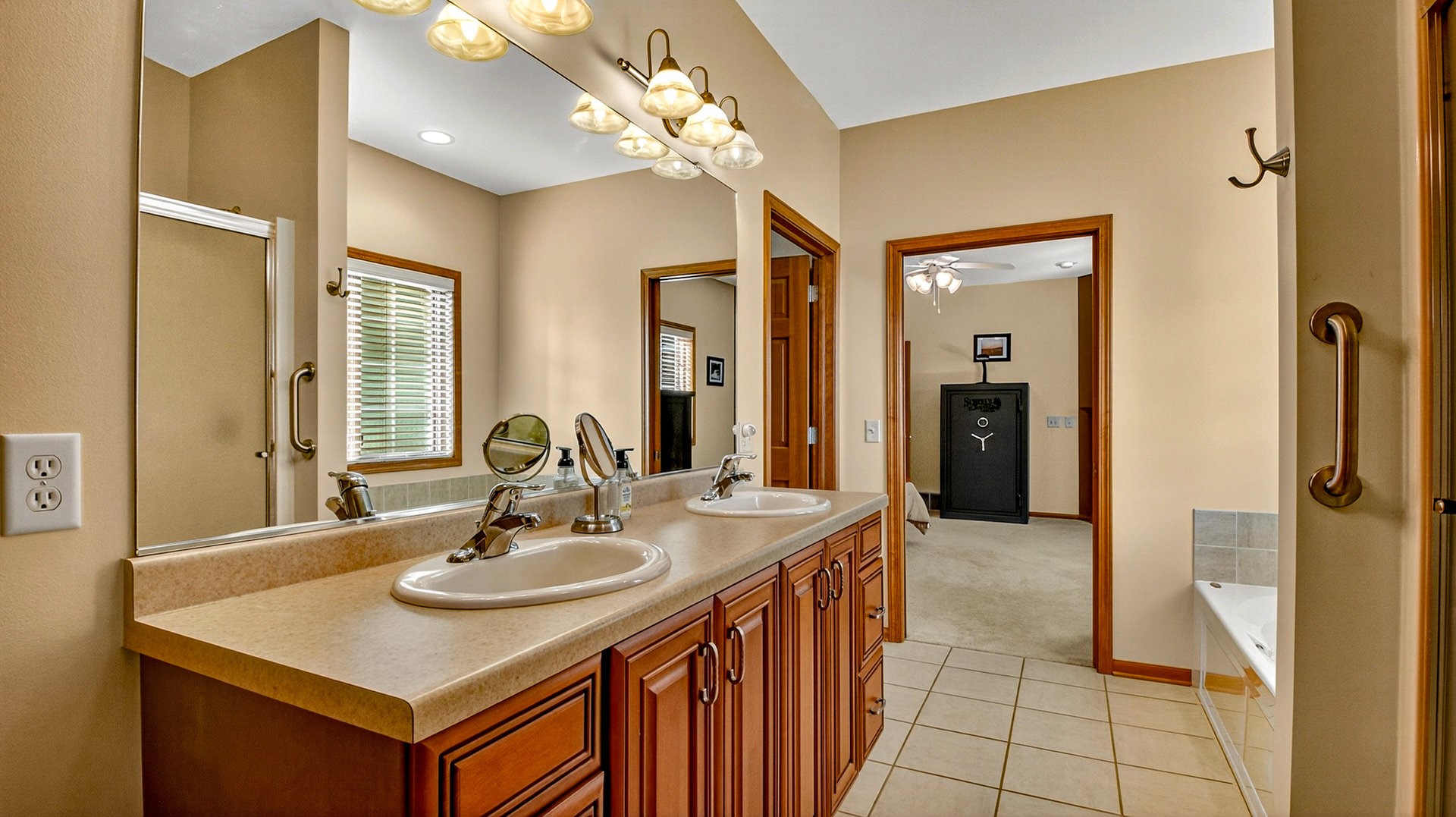 4244 Mill Ridge Circle Property Photo 28