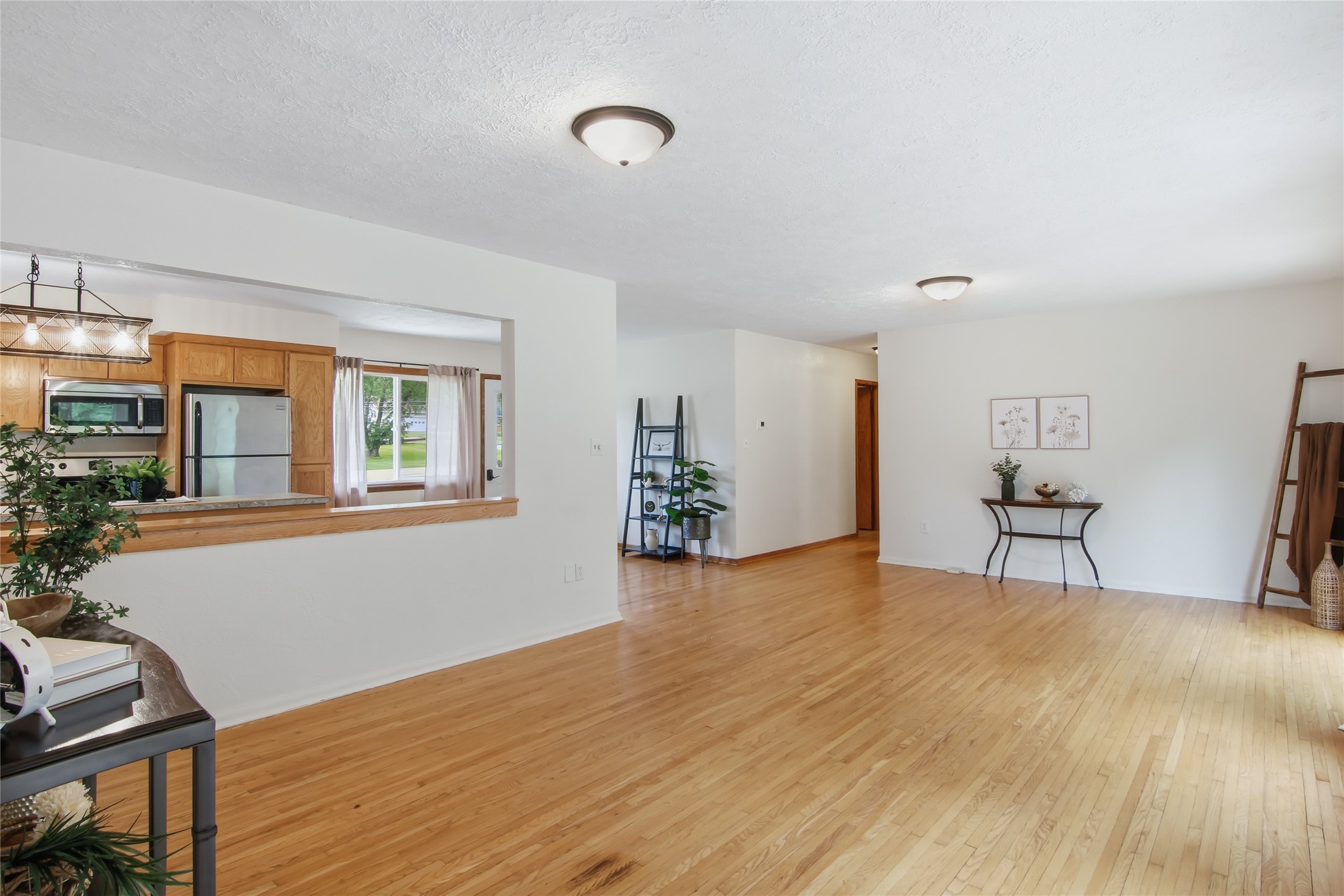 W7377 Us Highway 10 Property Photo 5