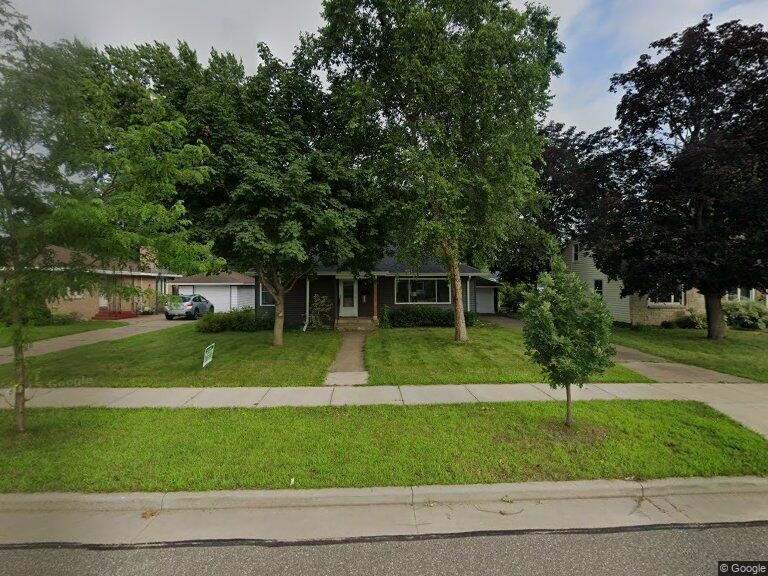 215 W Lexington Boulevard Property Photo 1