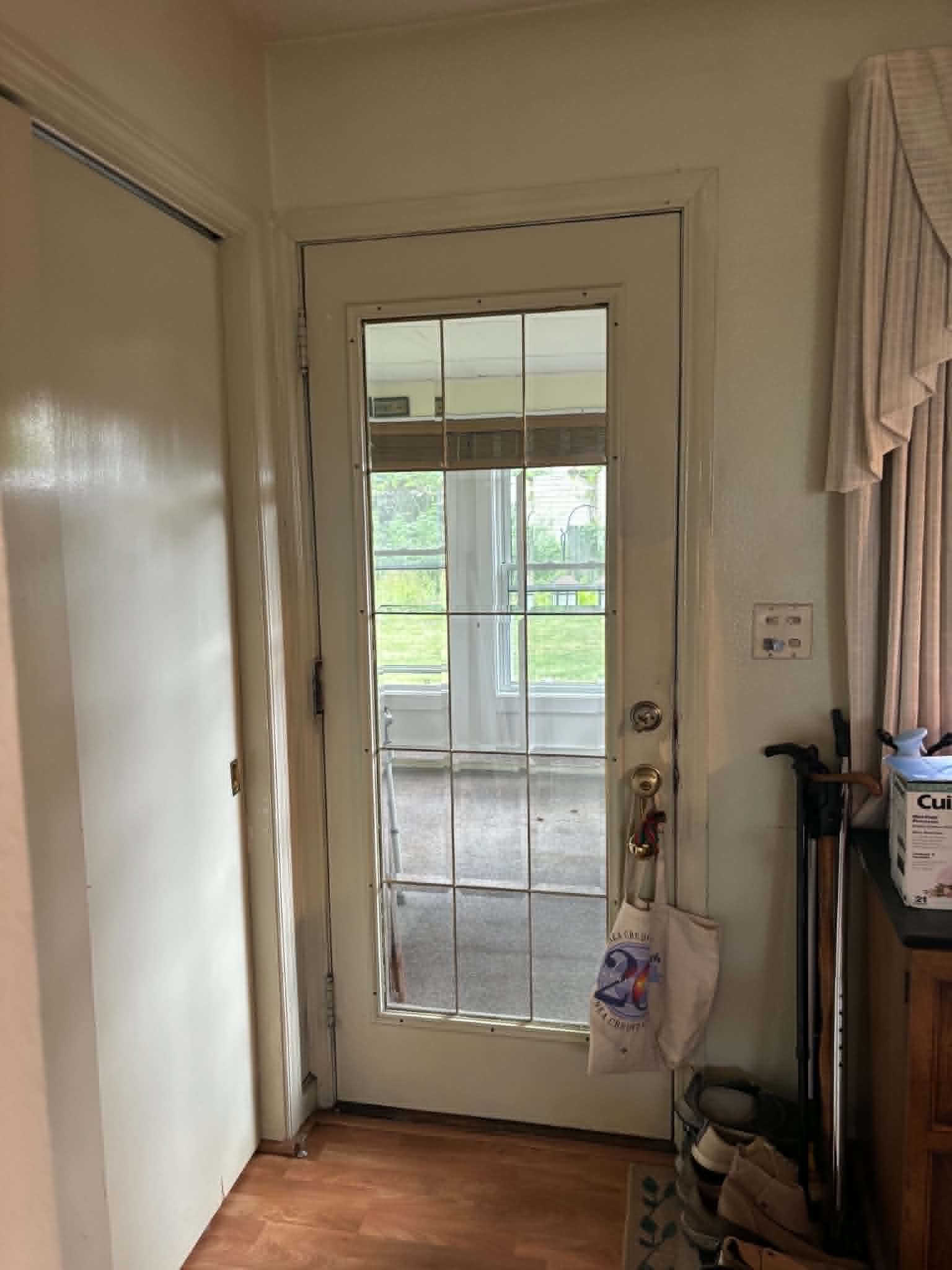 215 W Lexington Boulevard Property Photo 9