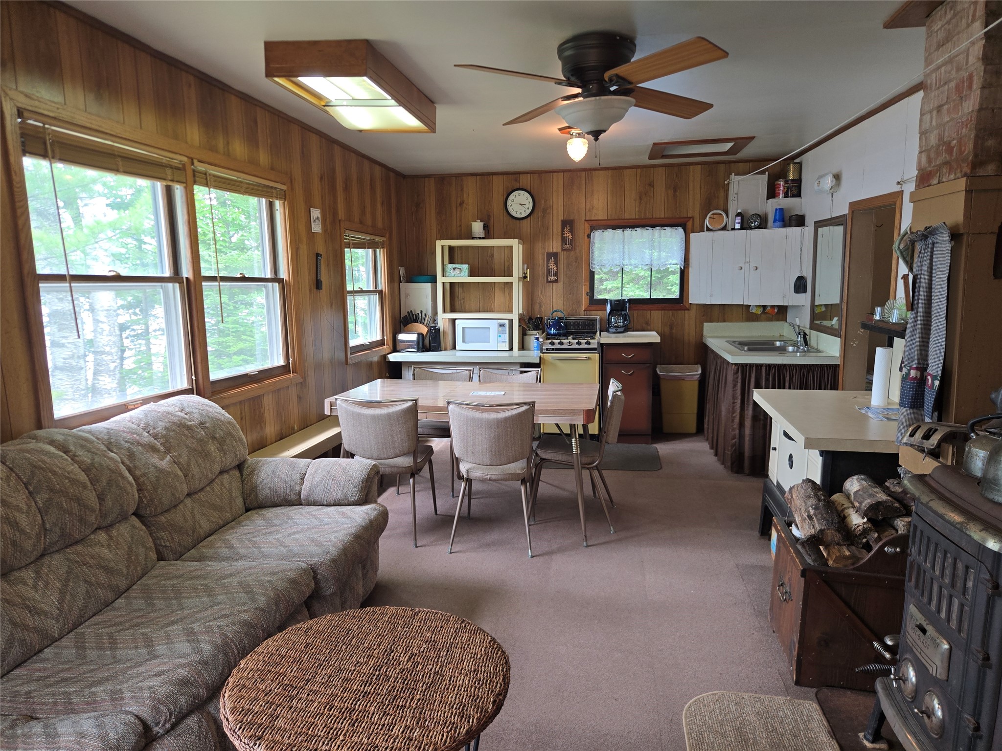 48285 Lake Knotting Lane Property Photo 6