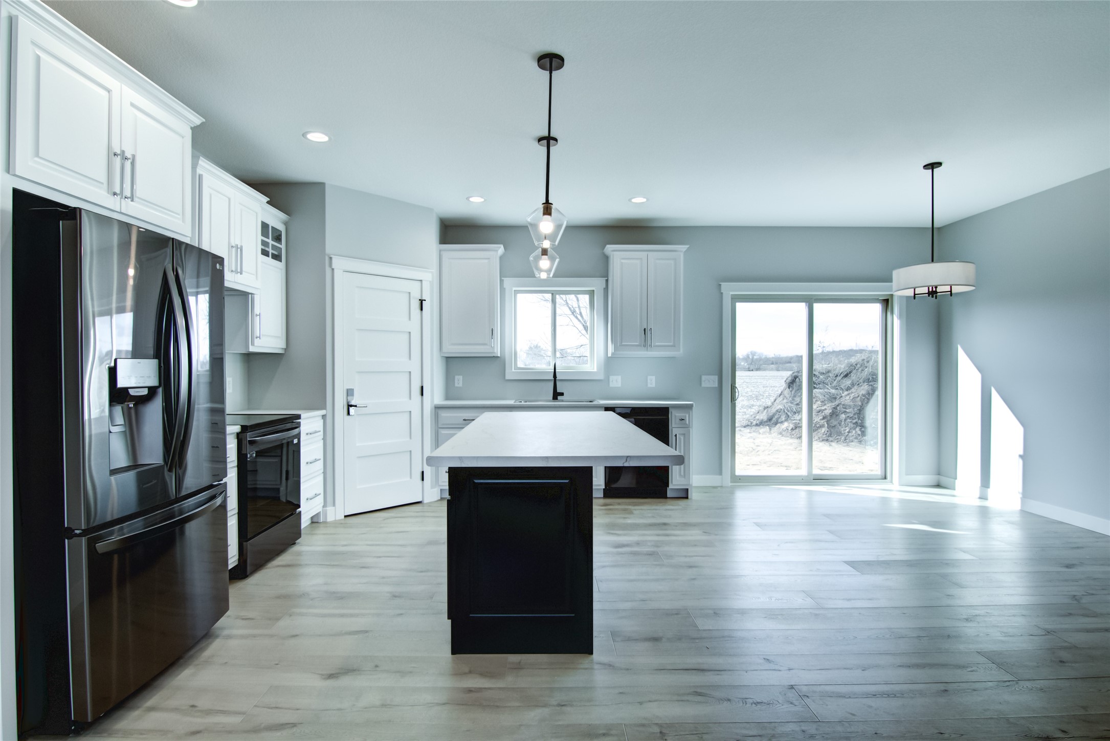 14057 41st Street Property Photo 6