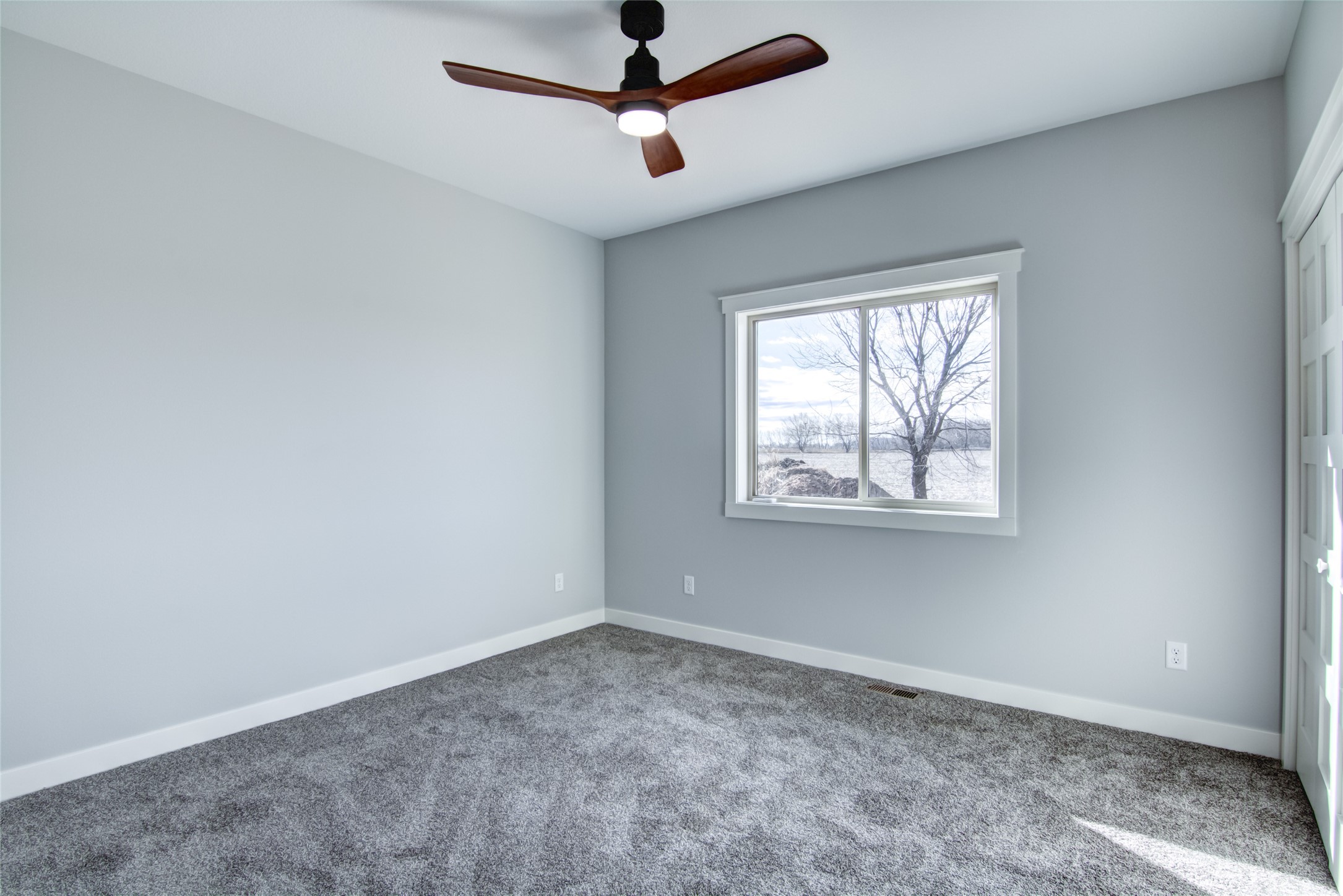 14057 41st Street Property Photo 16