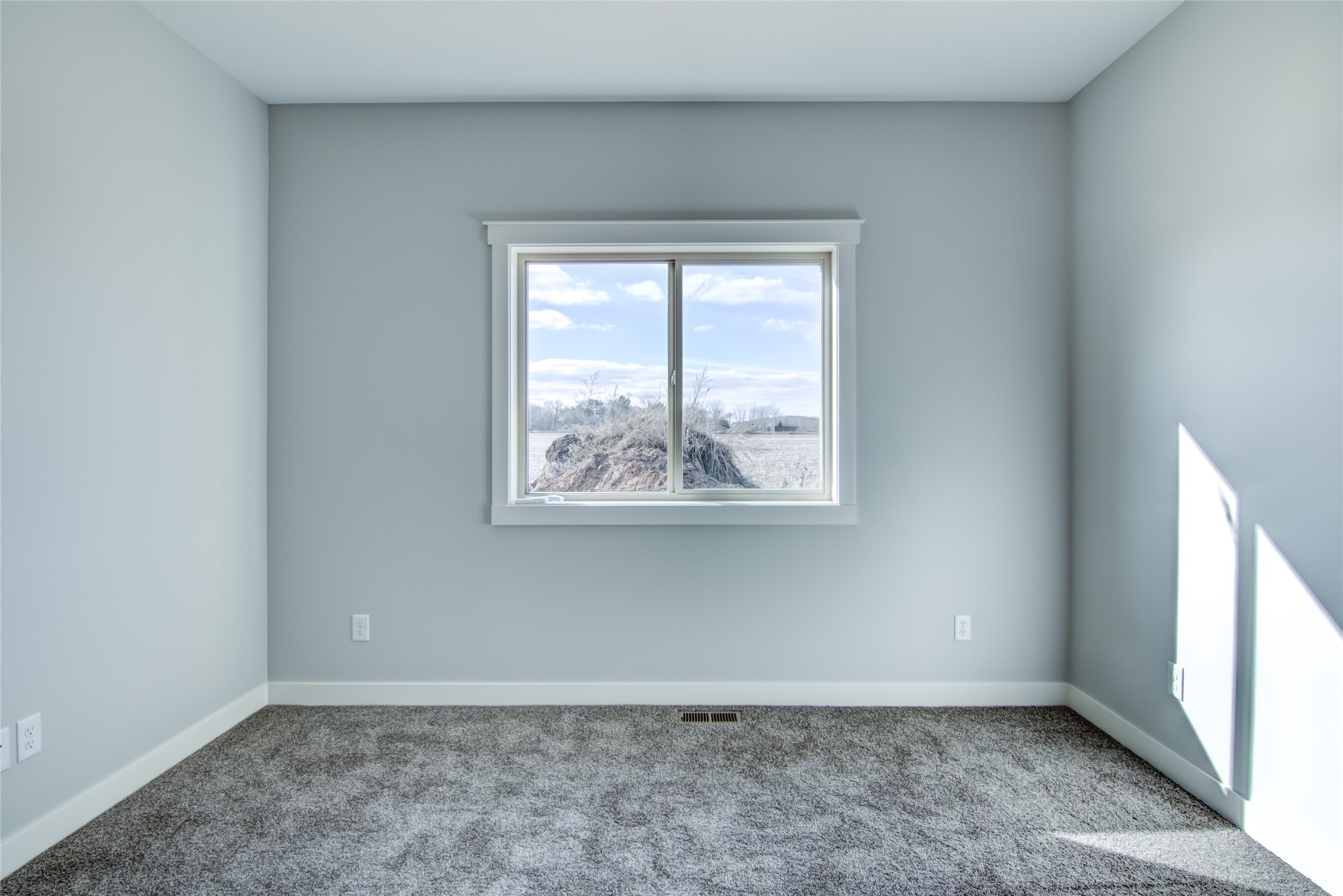 14057 41st Street Property Photo 18