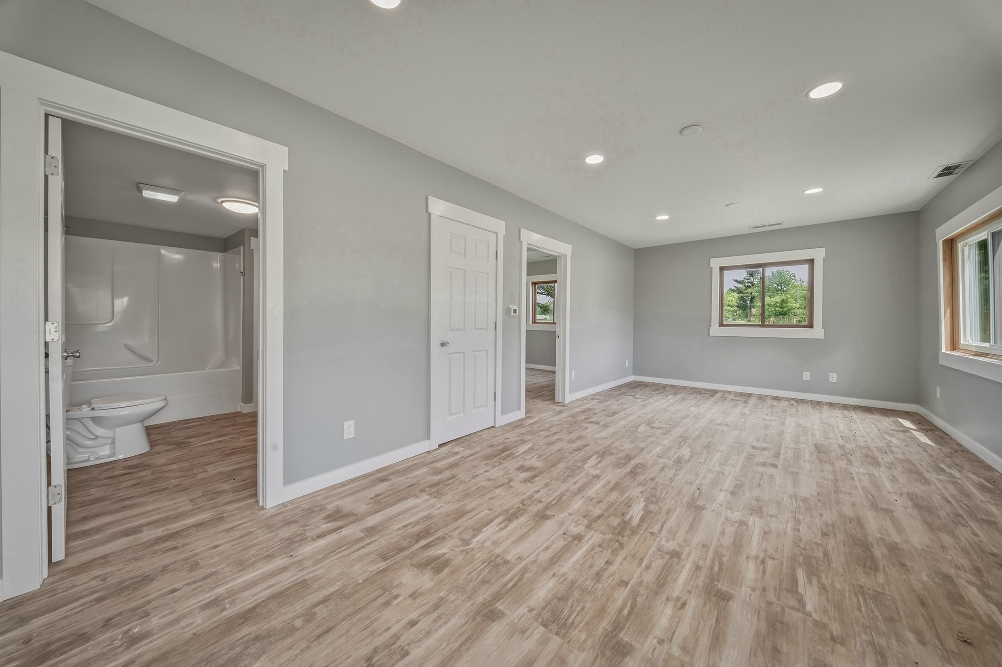 114 Sechlerville Road Property Photo 10