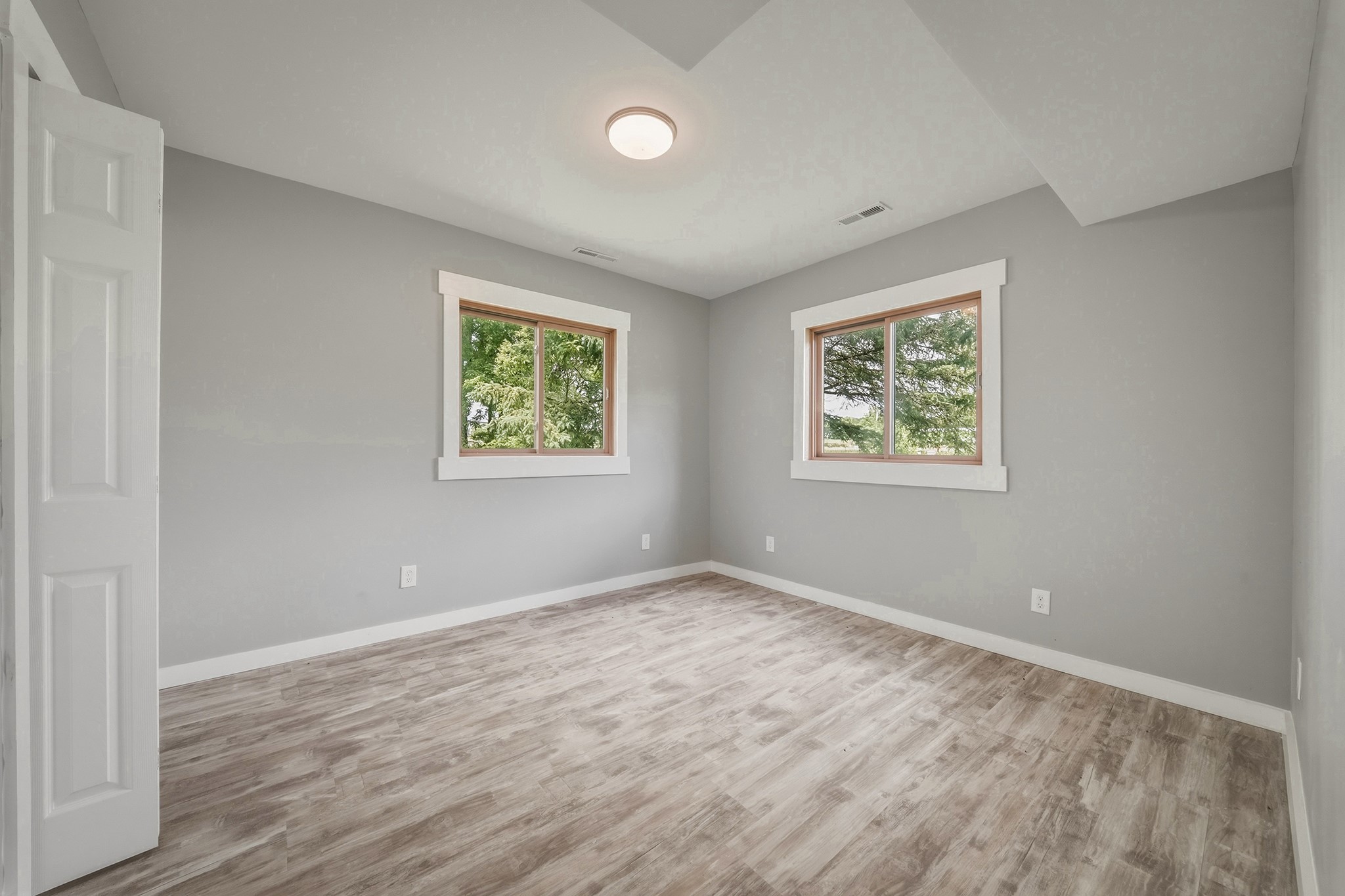 114 Sechlerville Road Property Photo 13
