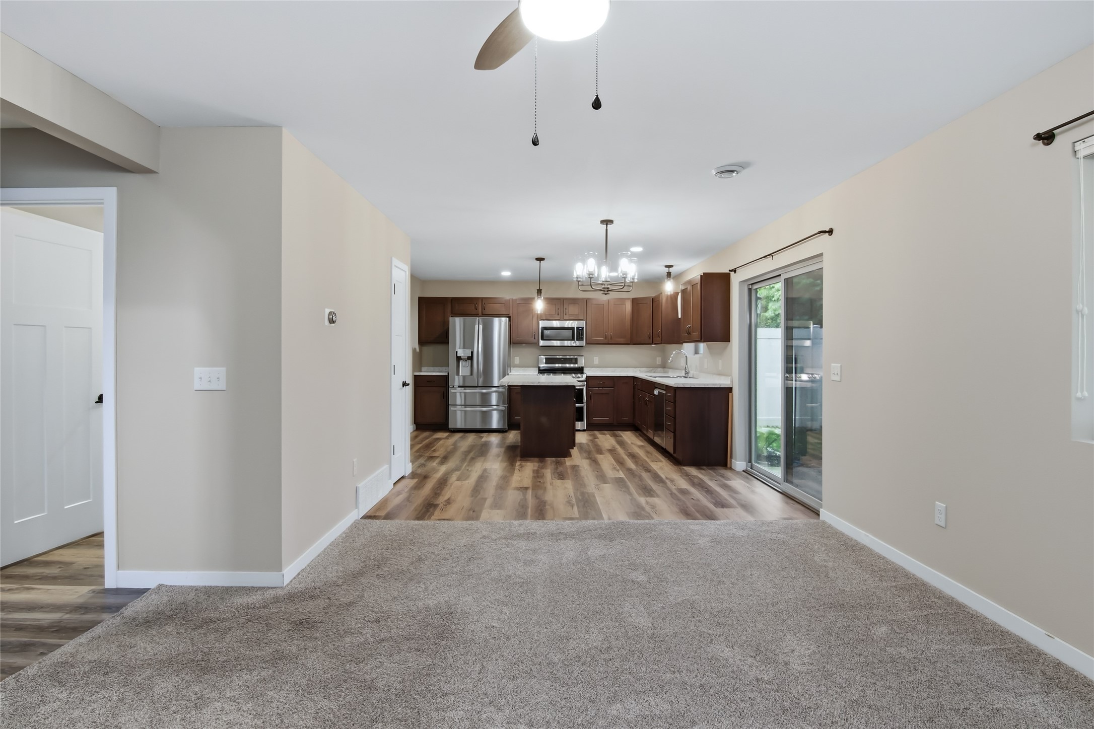 2645 Sessions Street Property Photo 5