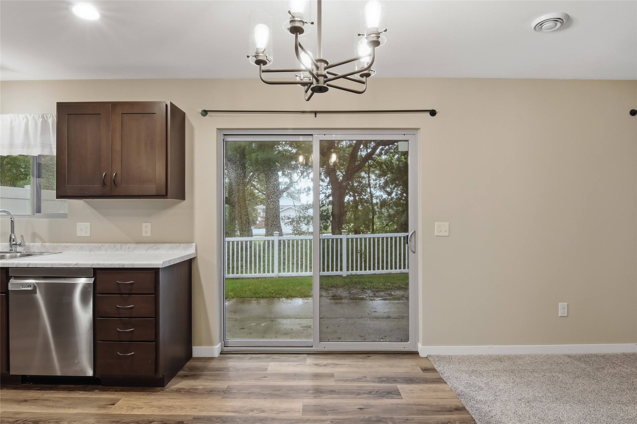 2645 Sessions Street Property Photo 11