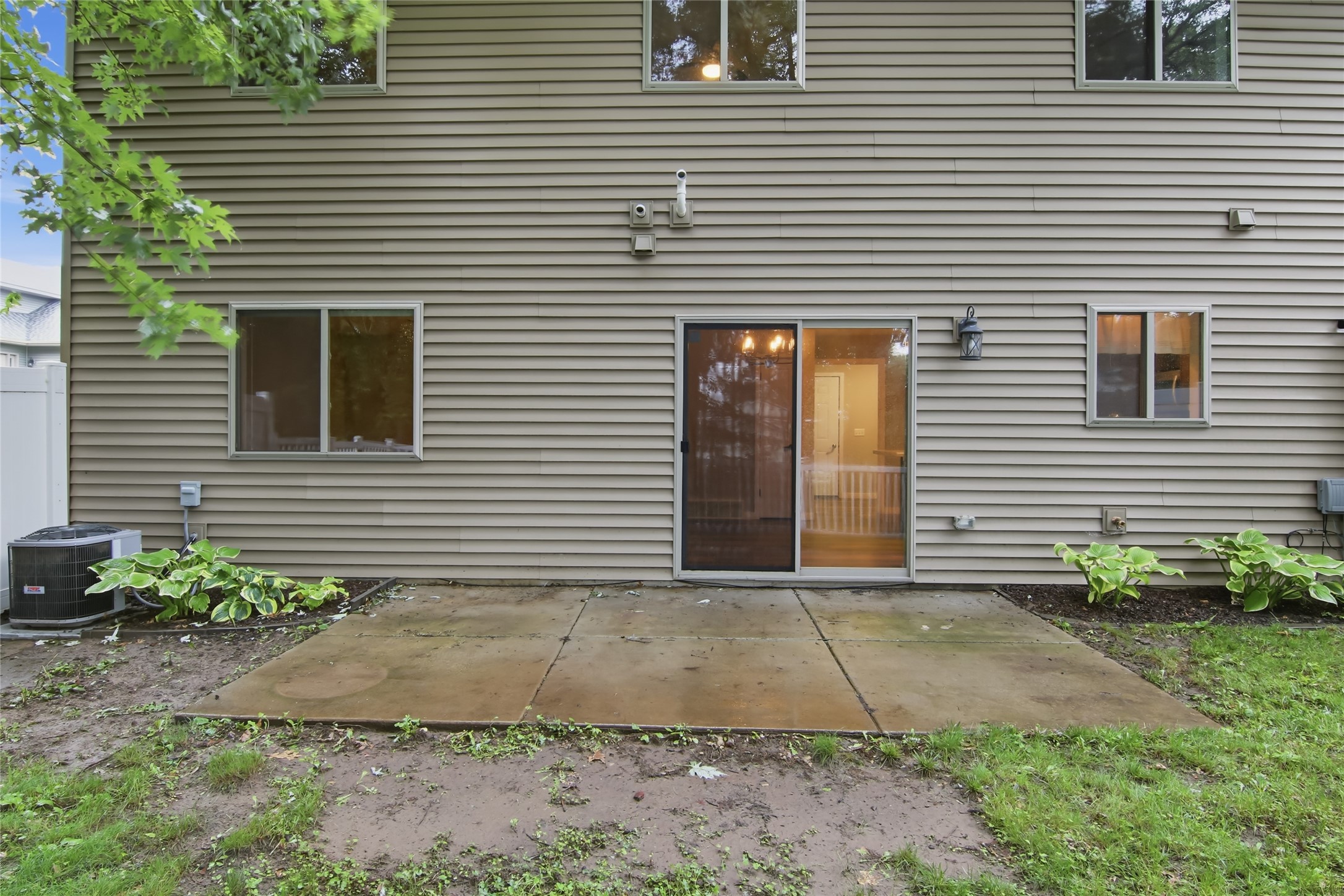 2645 Sessions Street Property Photo 28