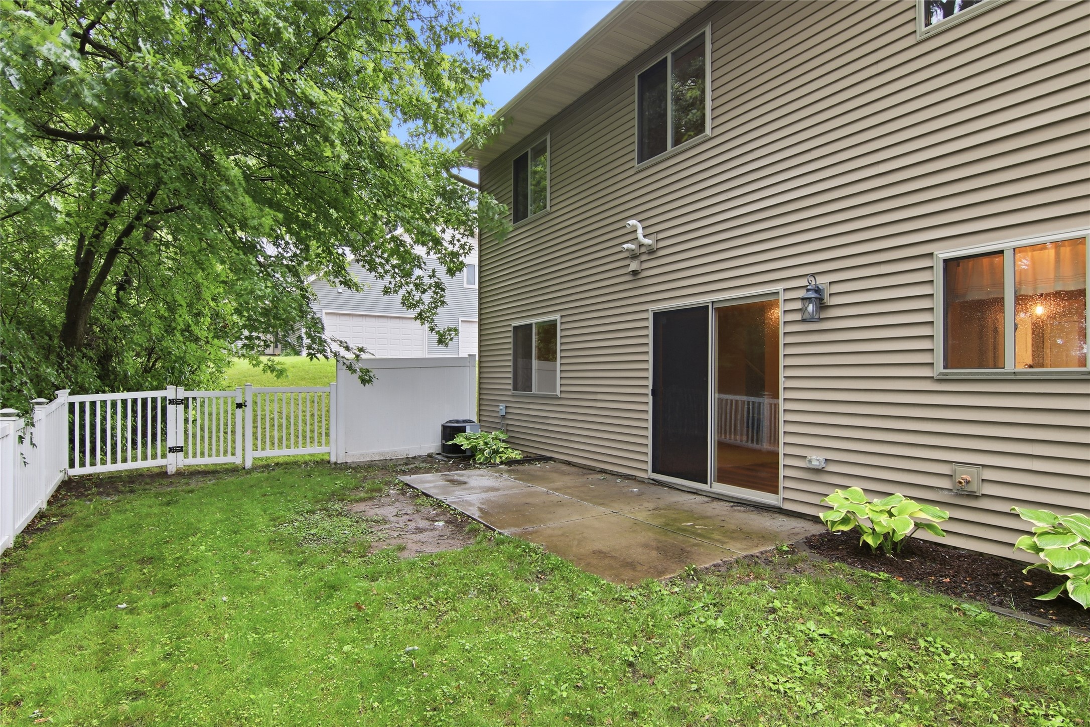 2645 Sessions Street Property Photo 29
