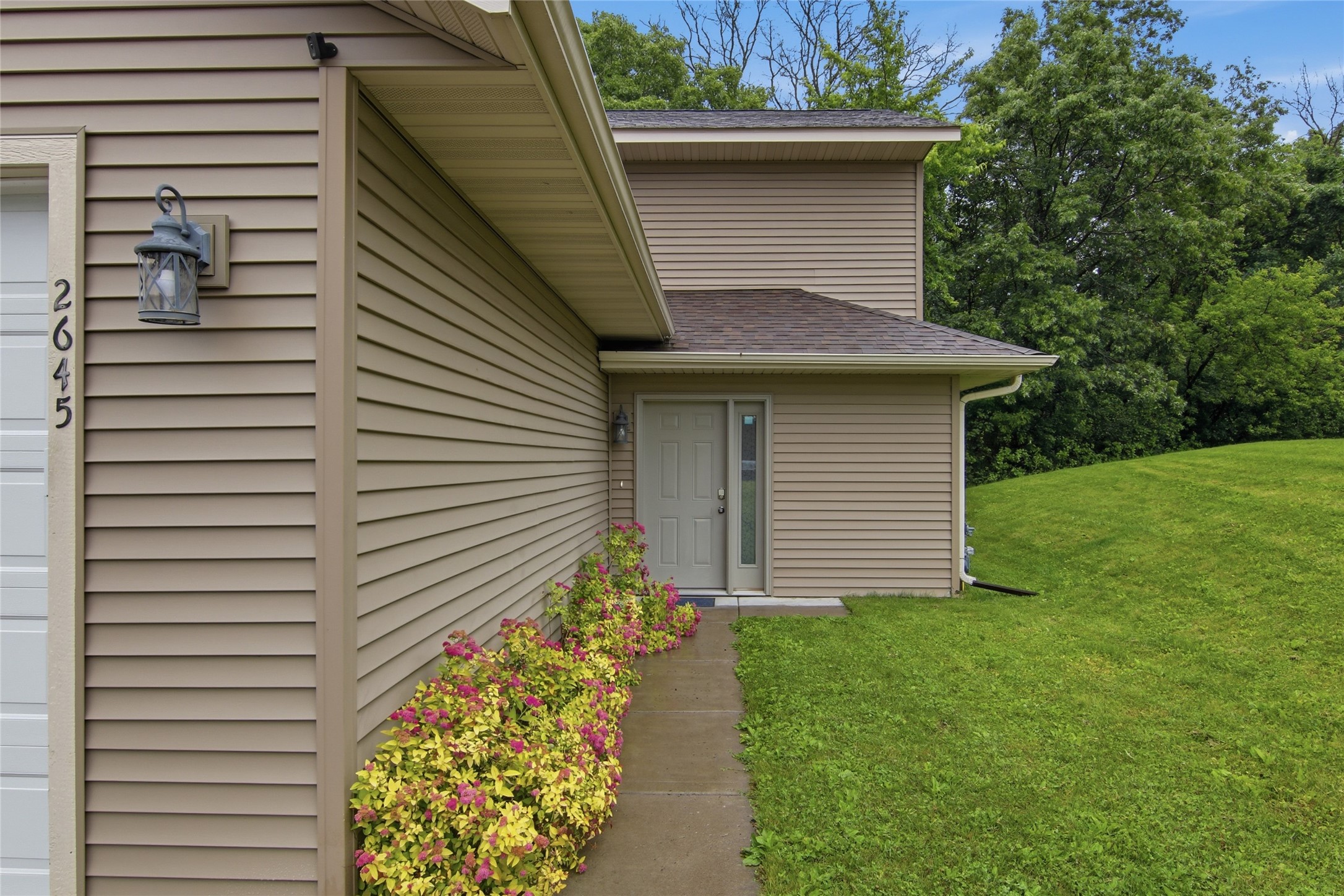 2645 Sessions Street Property Photo 35