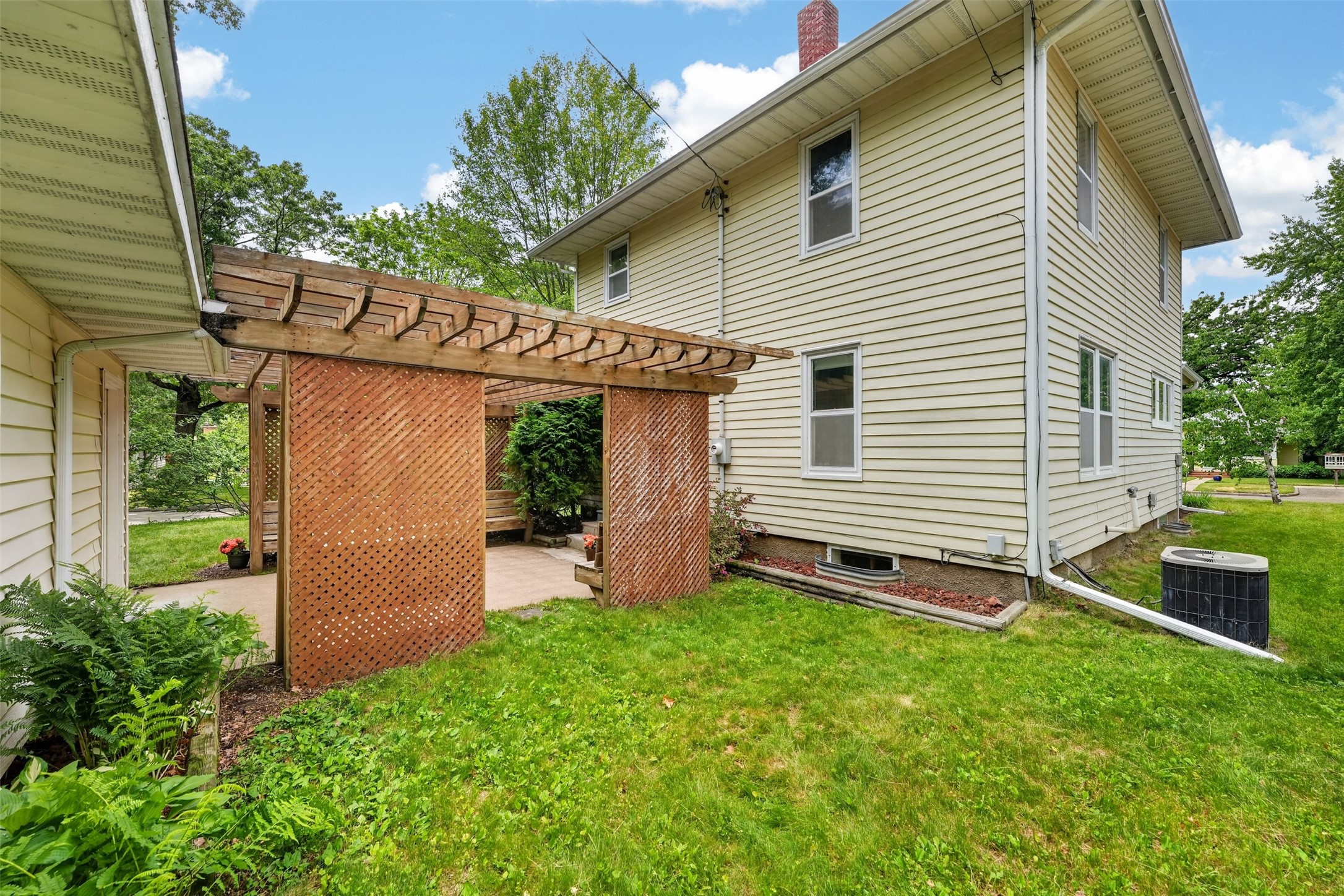 1531 Drummond Street Property Photo 45