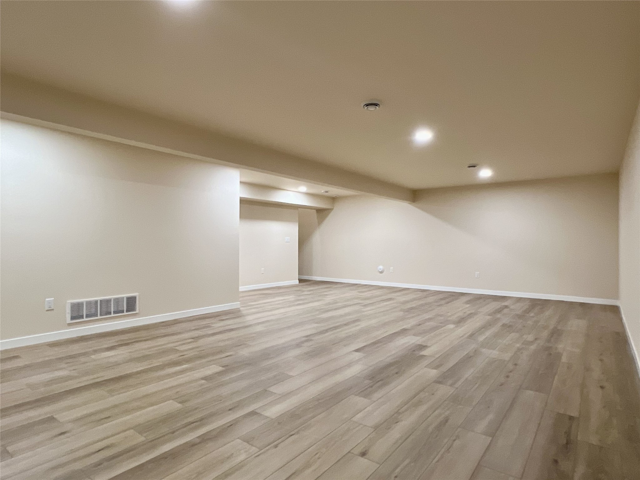 1347 Knapp Street Property Photo 37