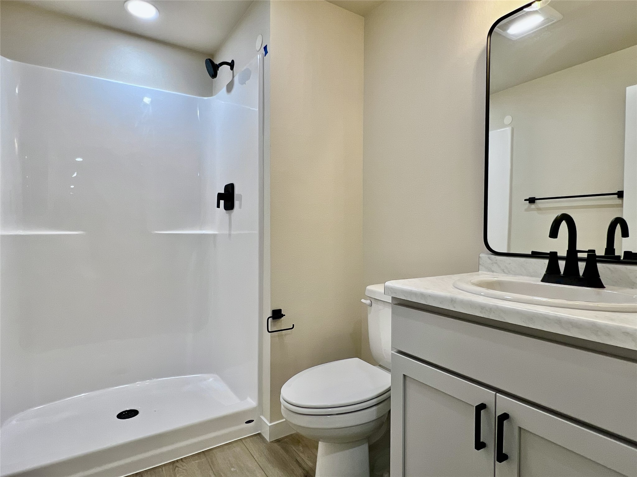 1347 Knapp Street Property Photo 40