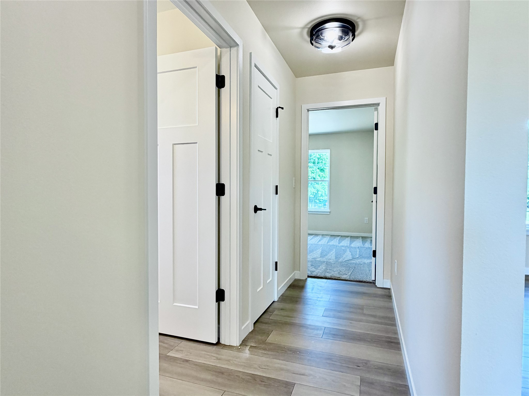1351 Knapp Street Property Photo 25