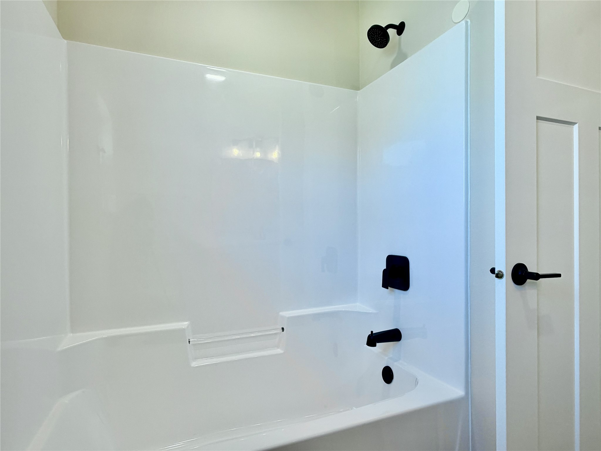1351 Knapp Street Property Photo 28