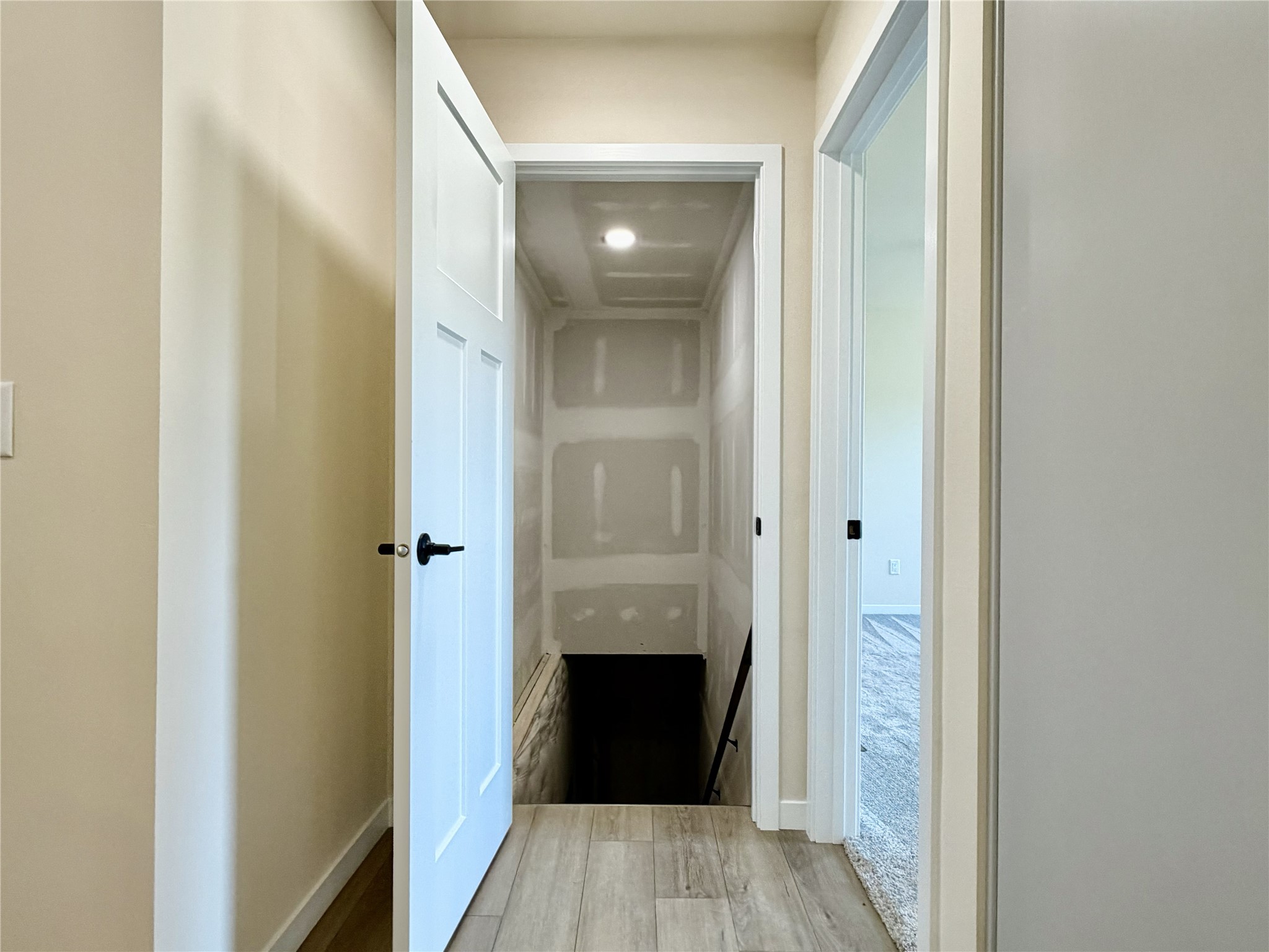 1351 Knapp Street Property Photo 35