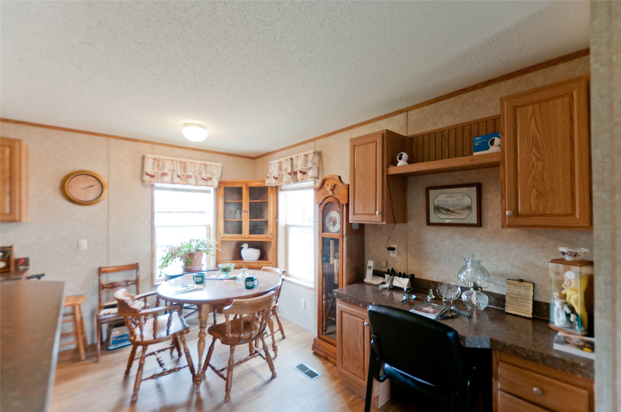 2062 3 1/2 Avenue Property Photo 22