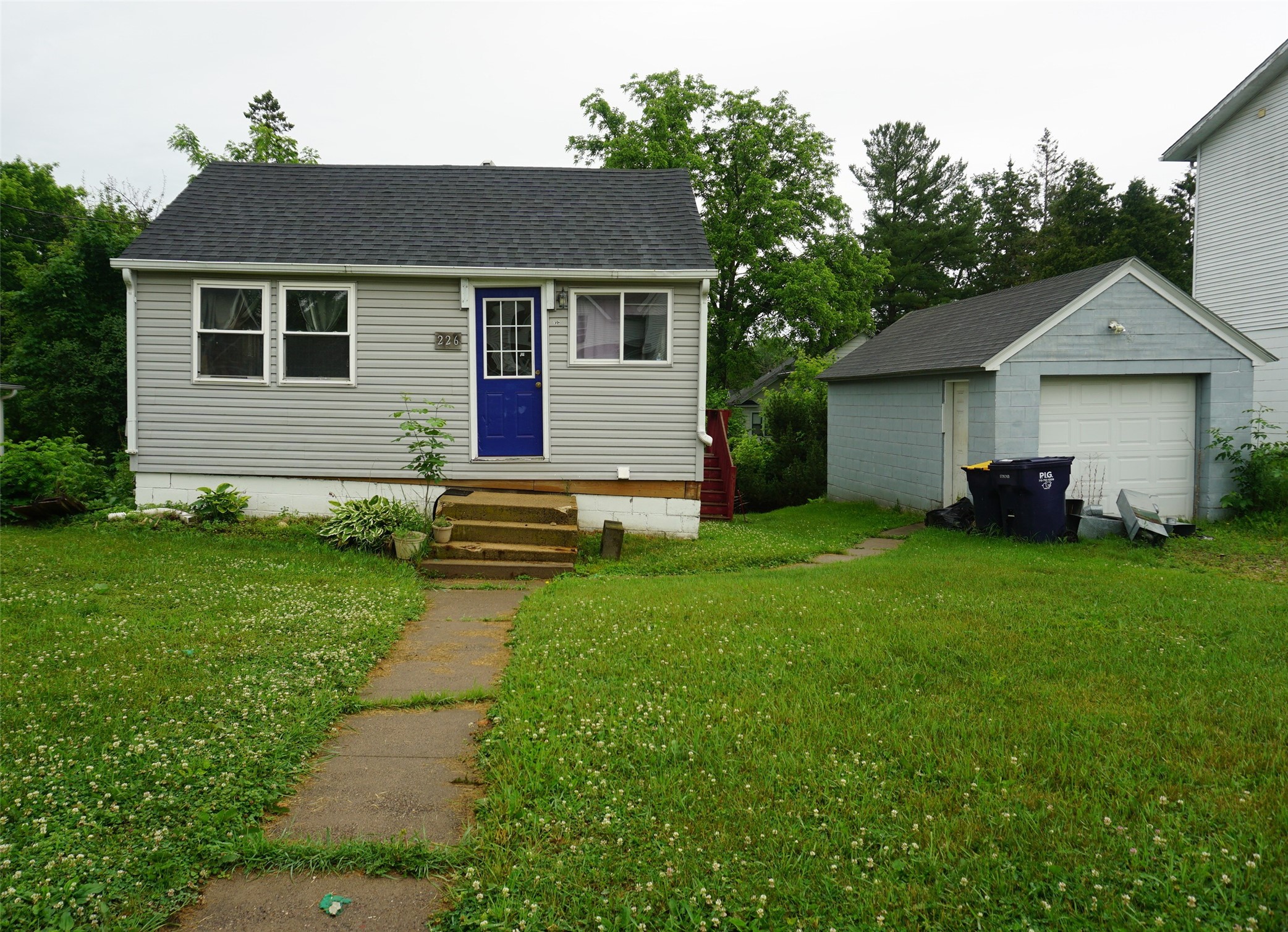 226 S Grant Street Property Photo 1