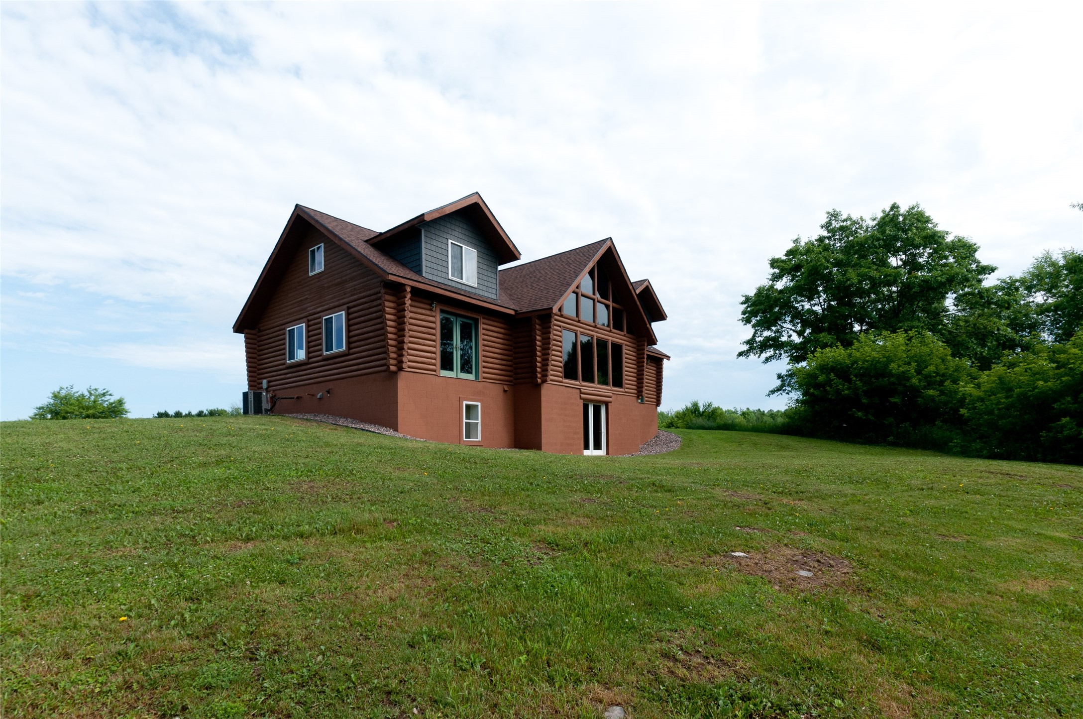W15991 Random Ridge Road Property Photo 4
