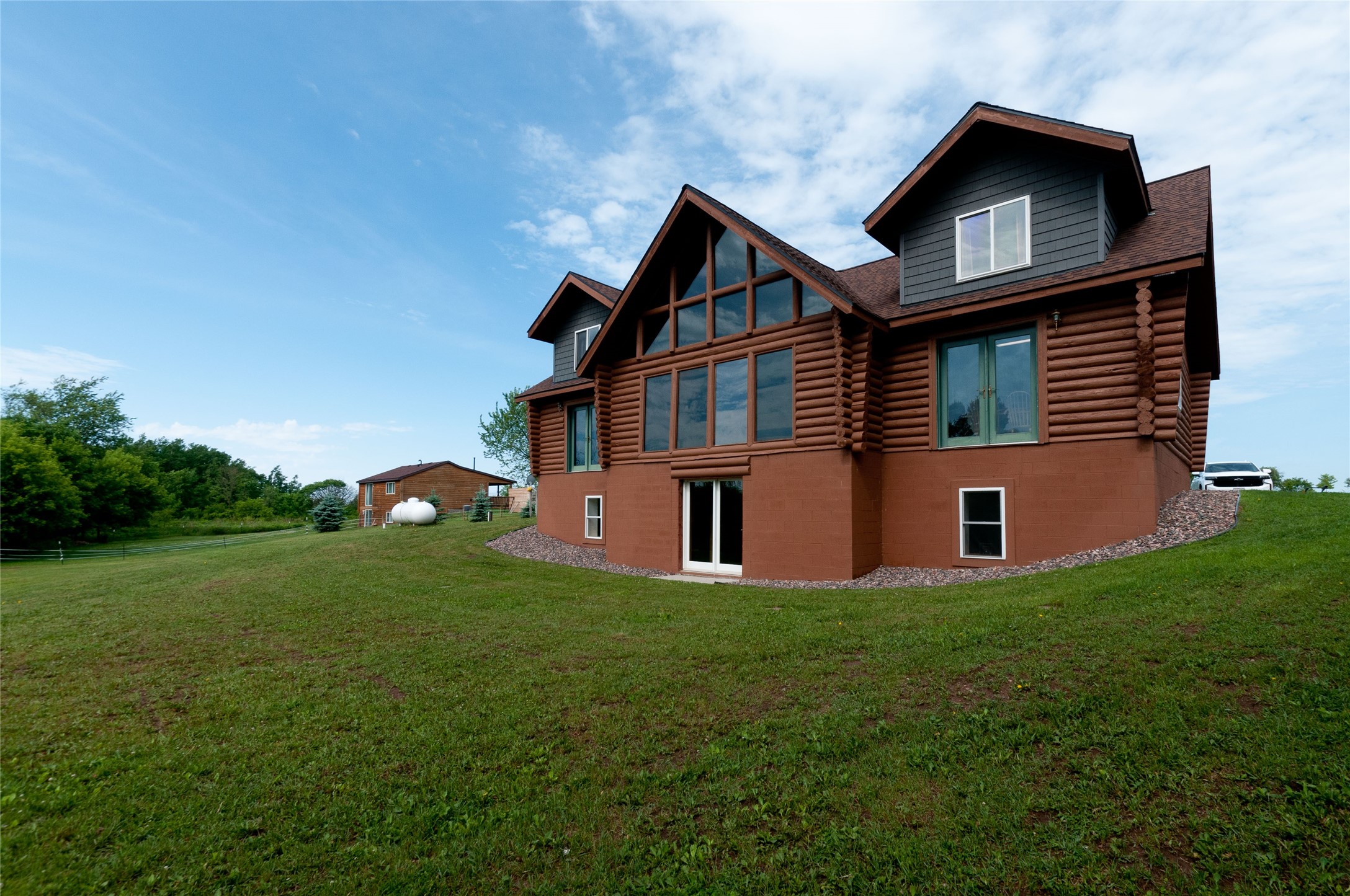 W15991 Random Ridge Road Property Photo 8