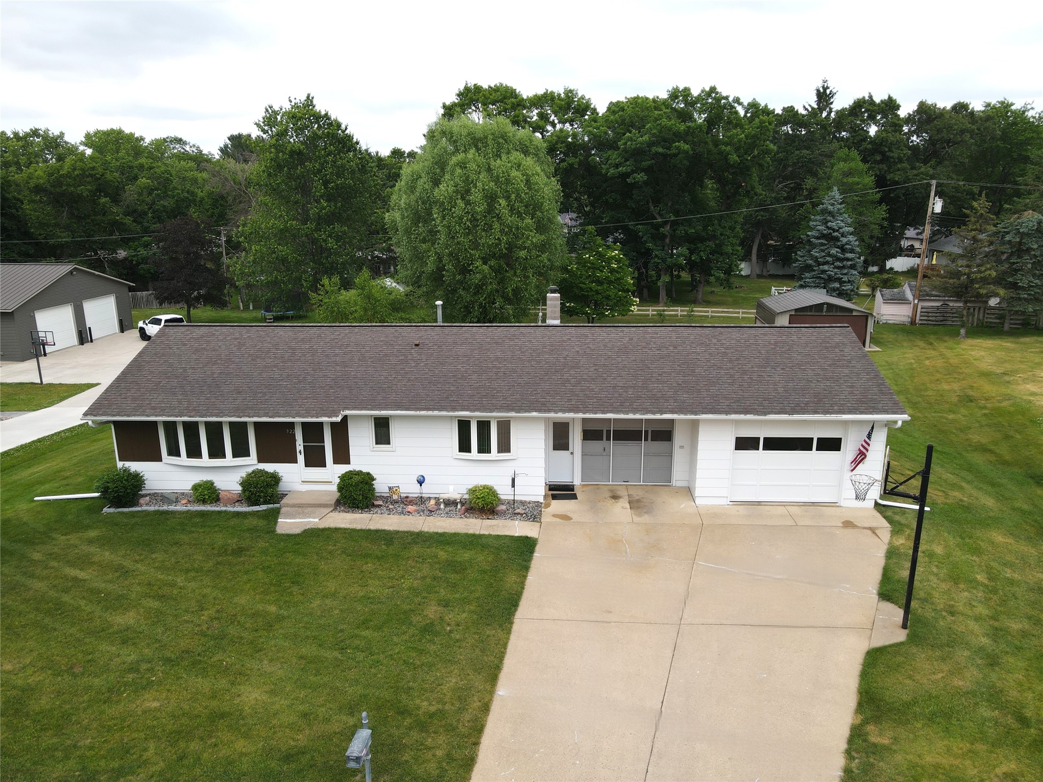 922 Auth Street Property Photo 7