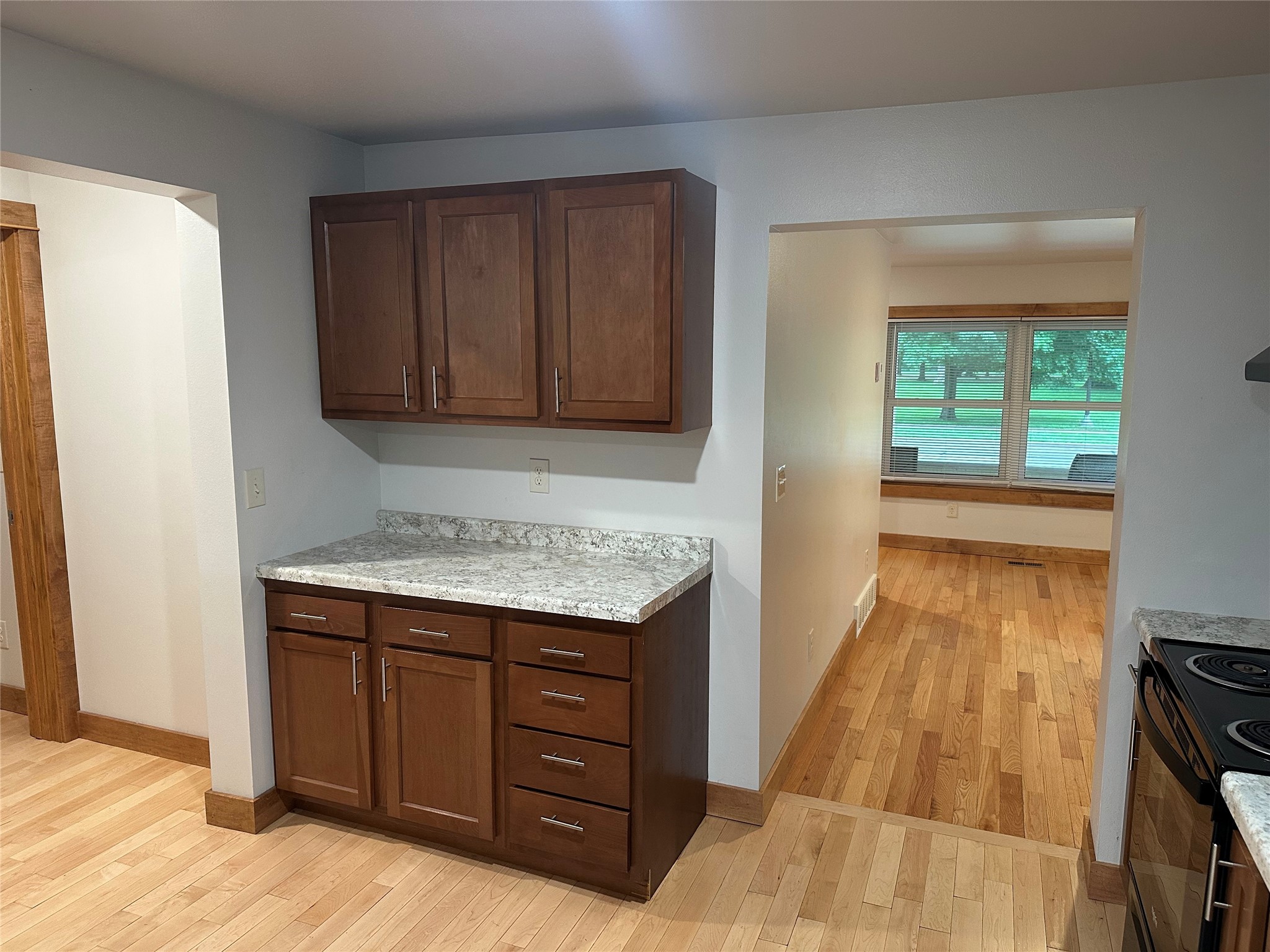 420 1st Avenue Property Photo 5