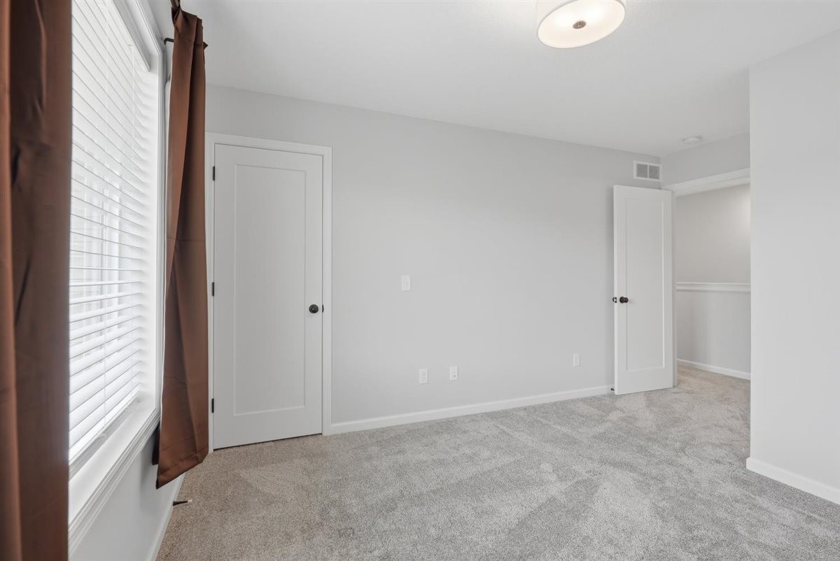 1710 Southpoint Lane Property Photo 16