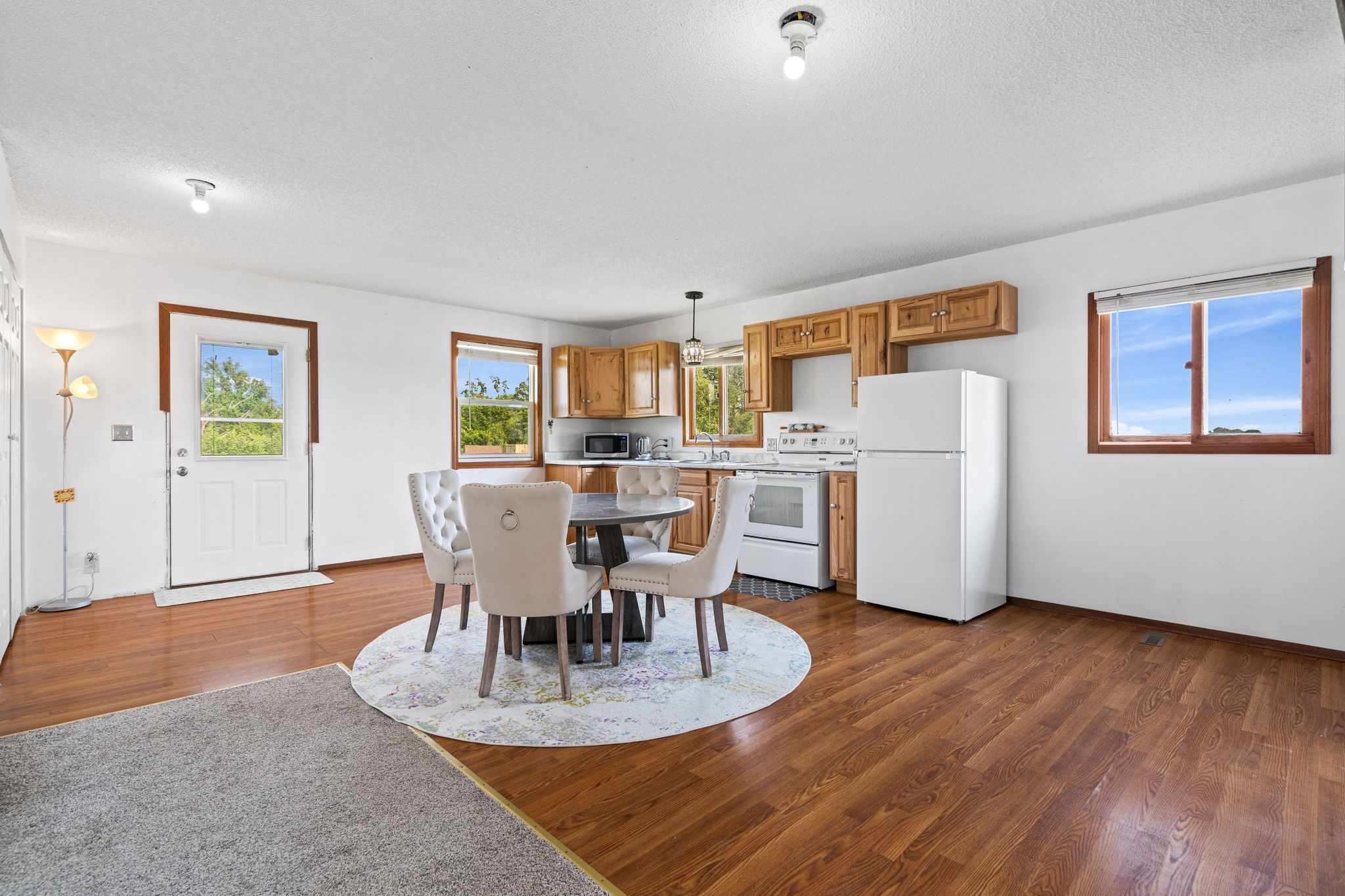398 11 1/2 Ave Property Photo 7