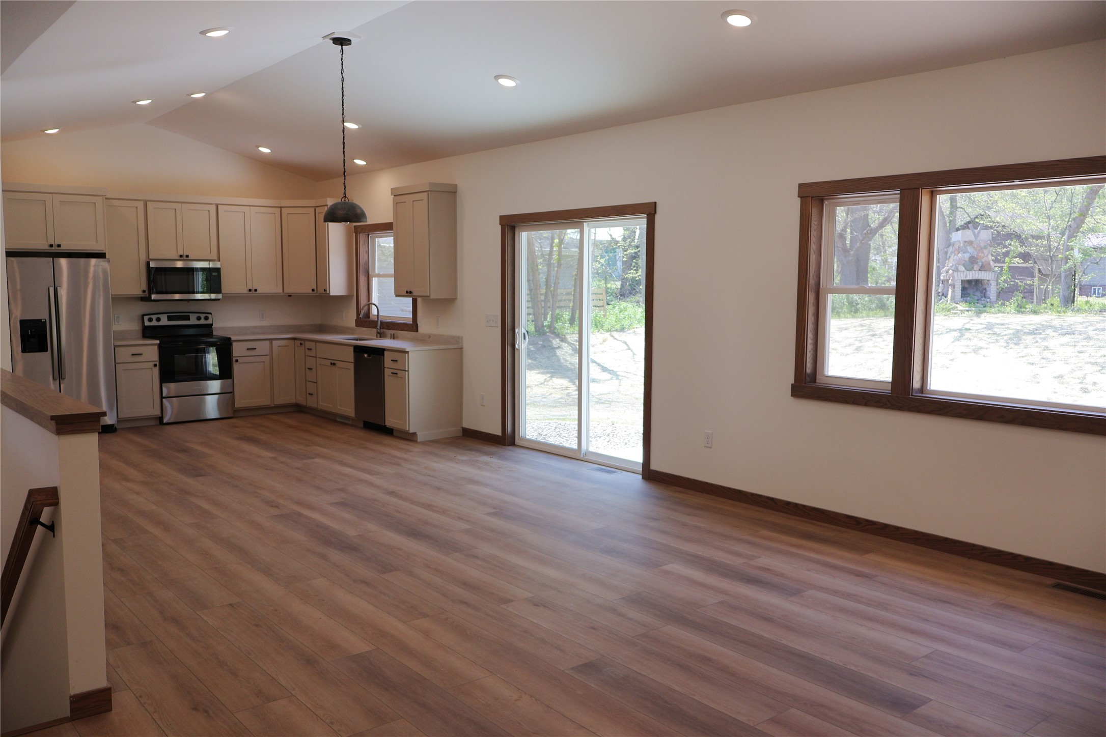 11893 Pine Street Property Photo 5