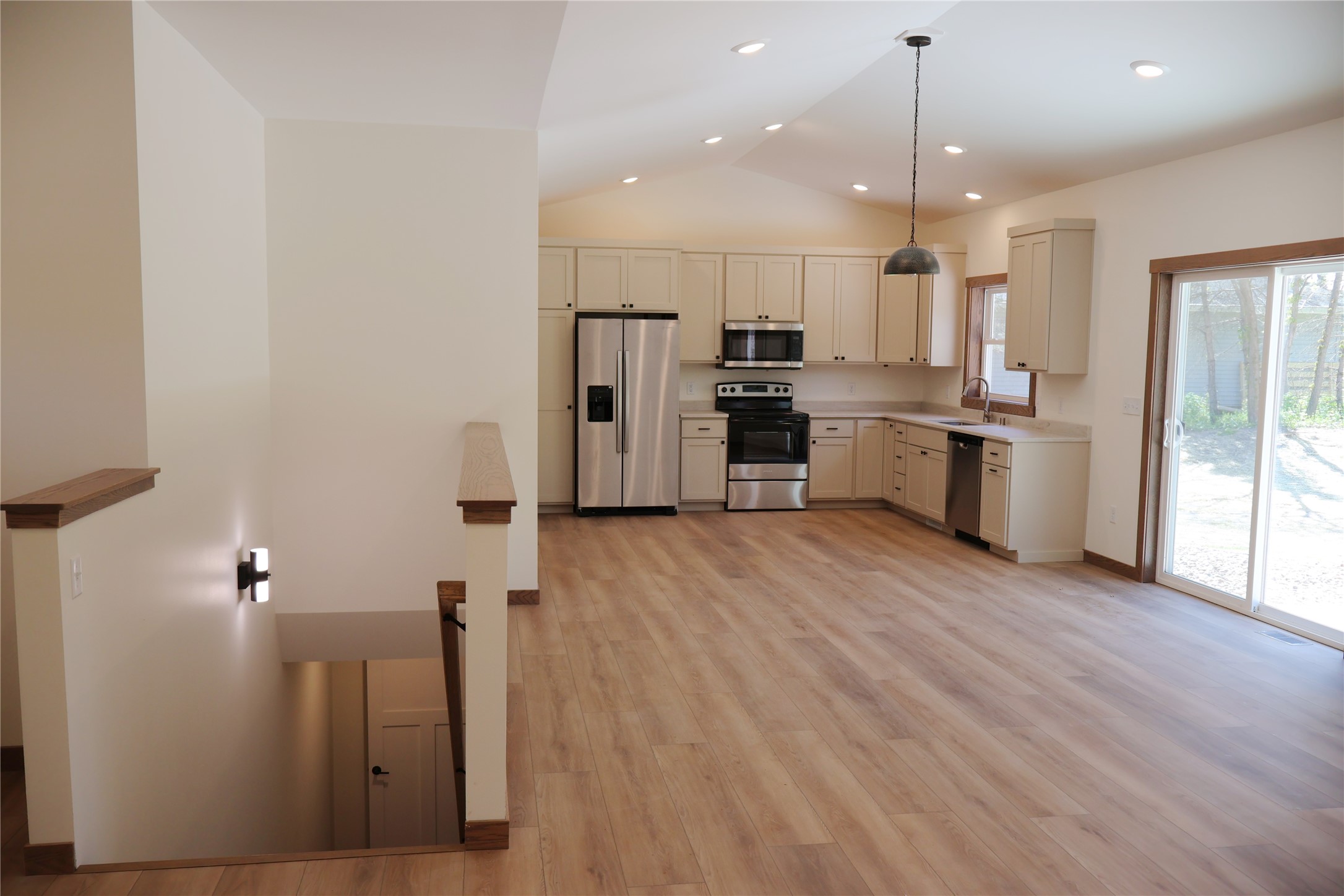 11893 Pine Street Property Photo 6