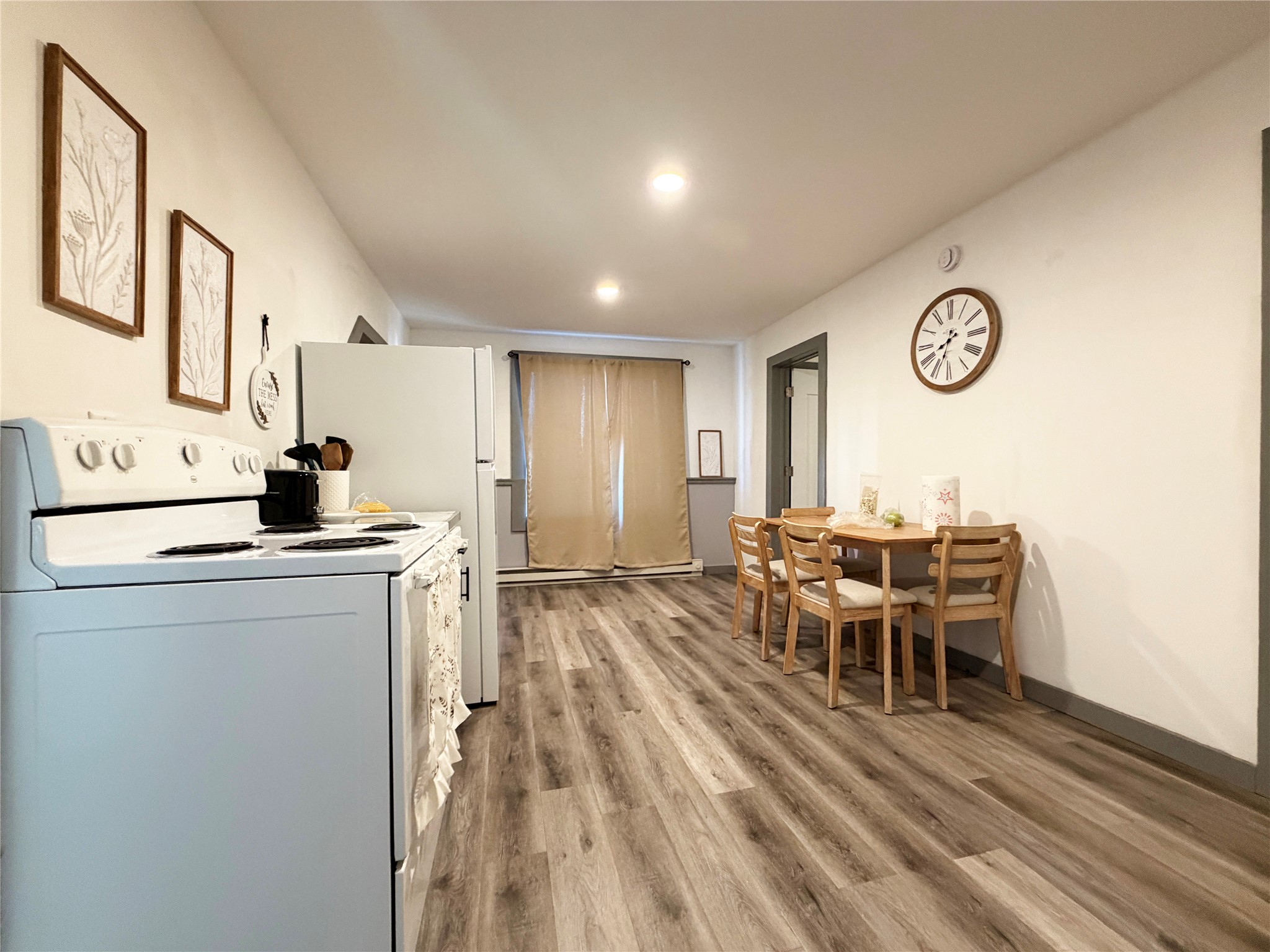36 W Eau Claire Street 1-4 Property Photo 5