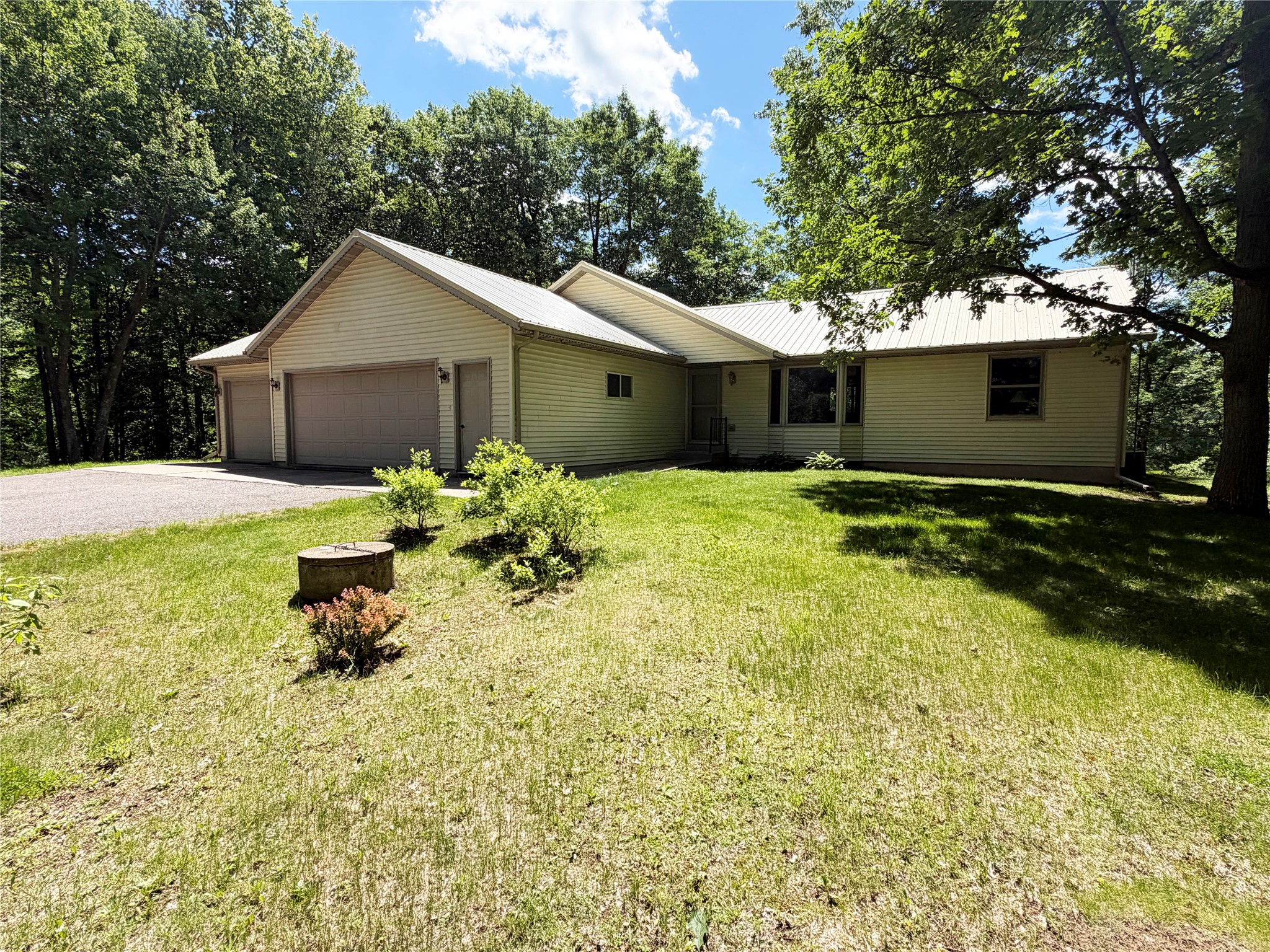 2525 28th Avenue Property Photo 1