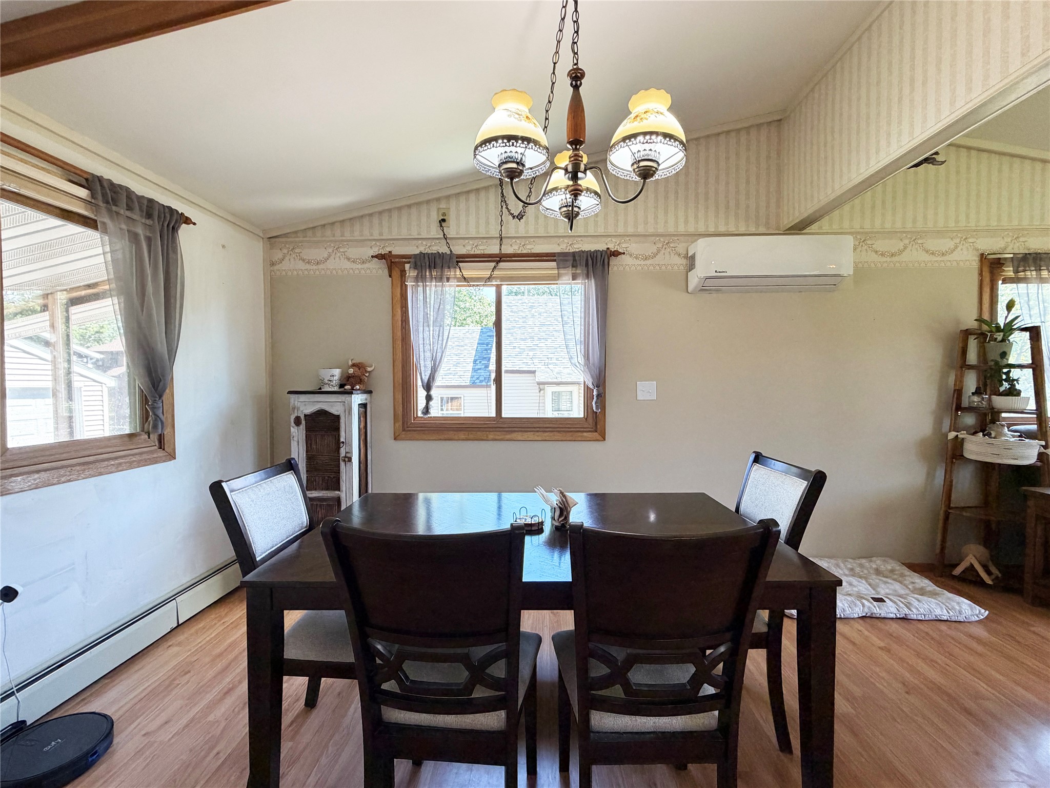 821 Manwaring Avenue Property Photo 8