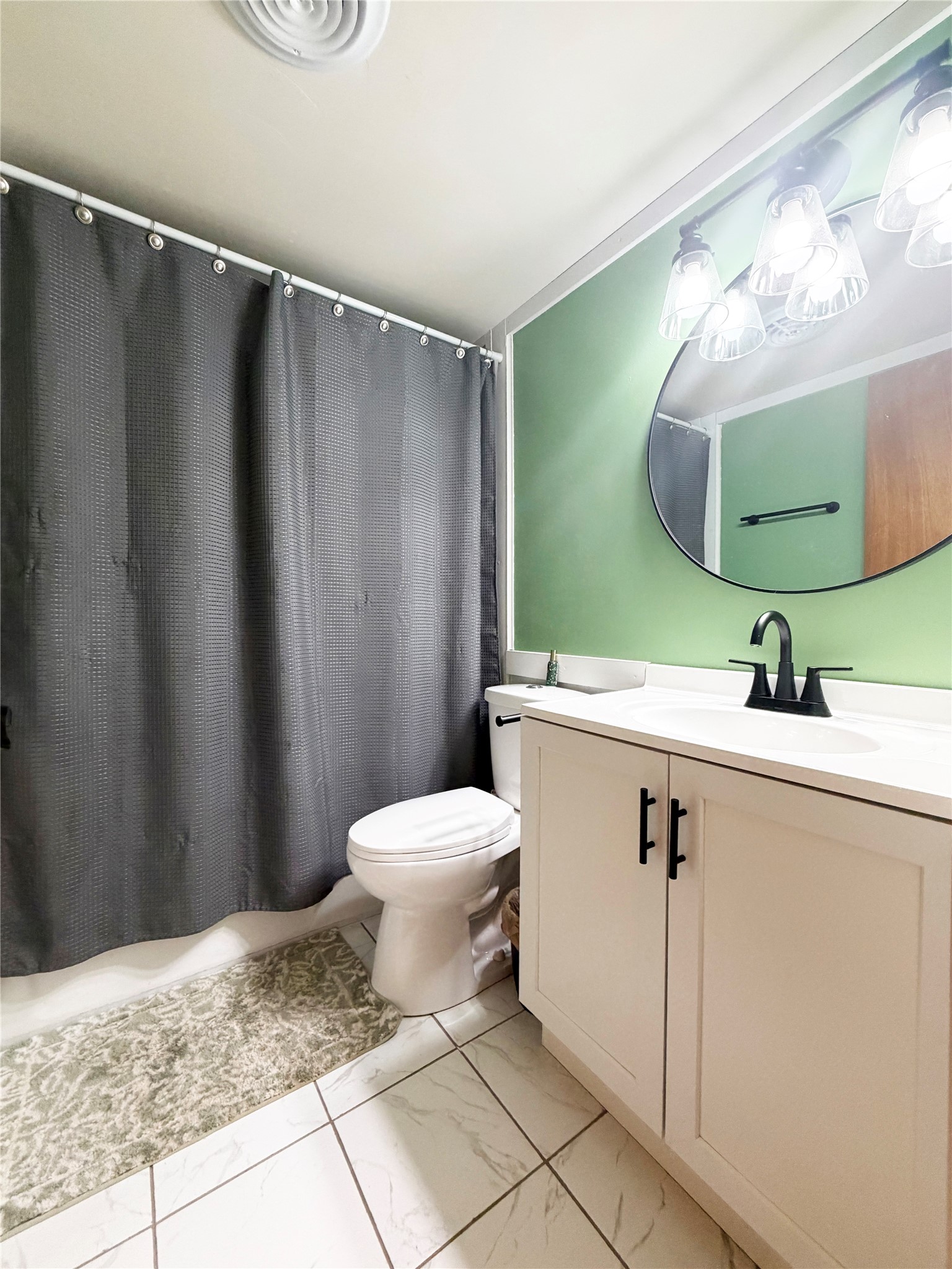 821 Manwaring Avenue Property Photo 19