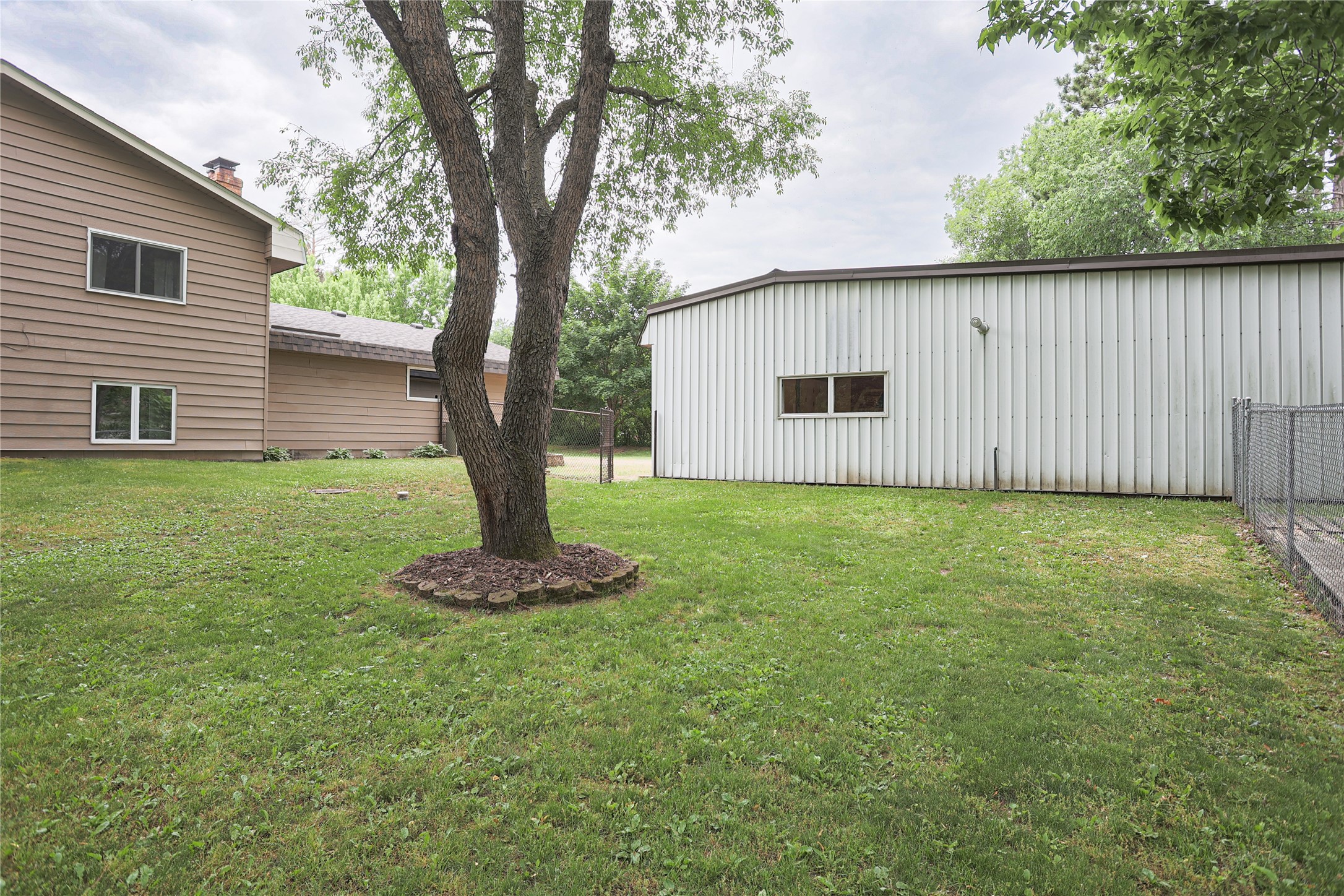 15785 Upper 193rd Street E Property Photo 24