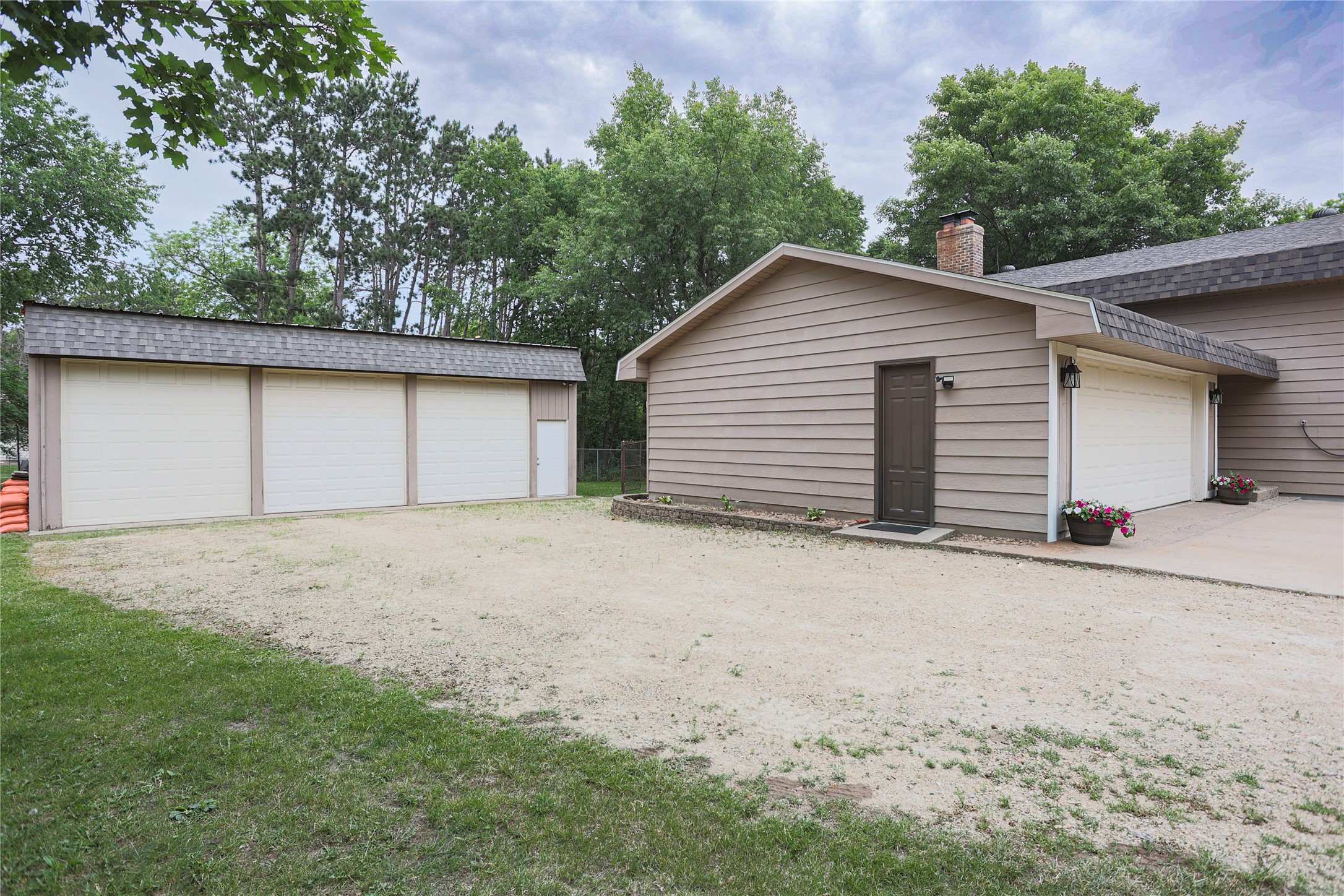 15785 Upper 193rd Street E Property Photo 27